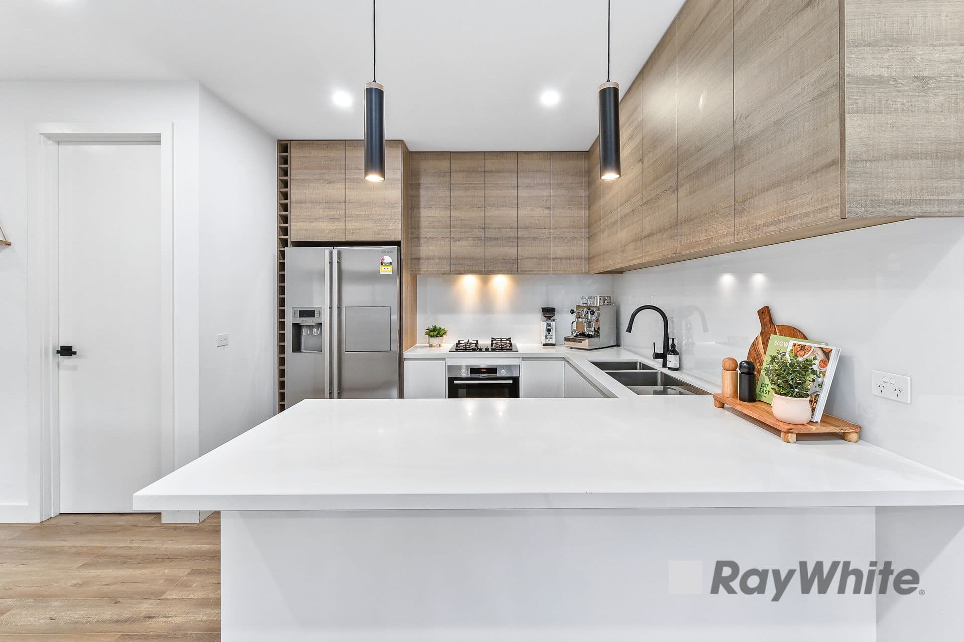 61 Cootamundra Street, Doveton VIC 3177, Doveton - Thumbnail 4