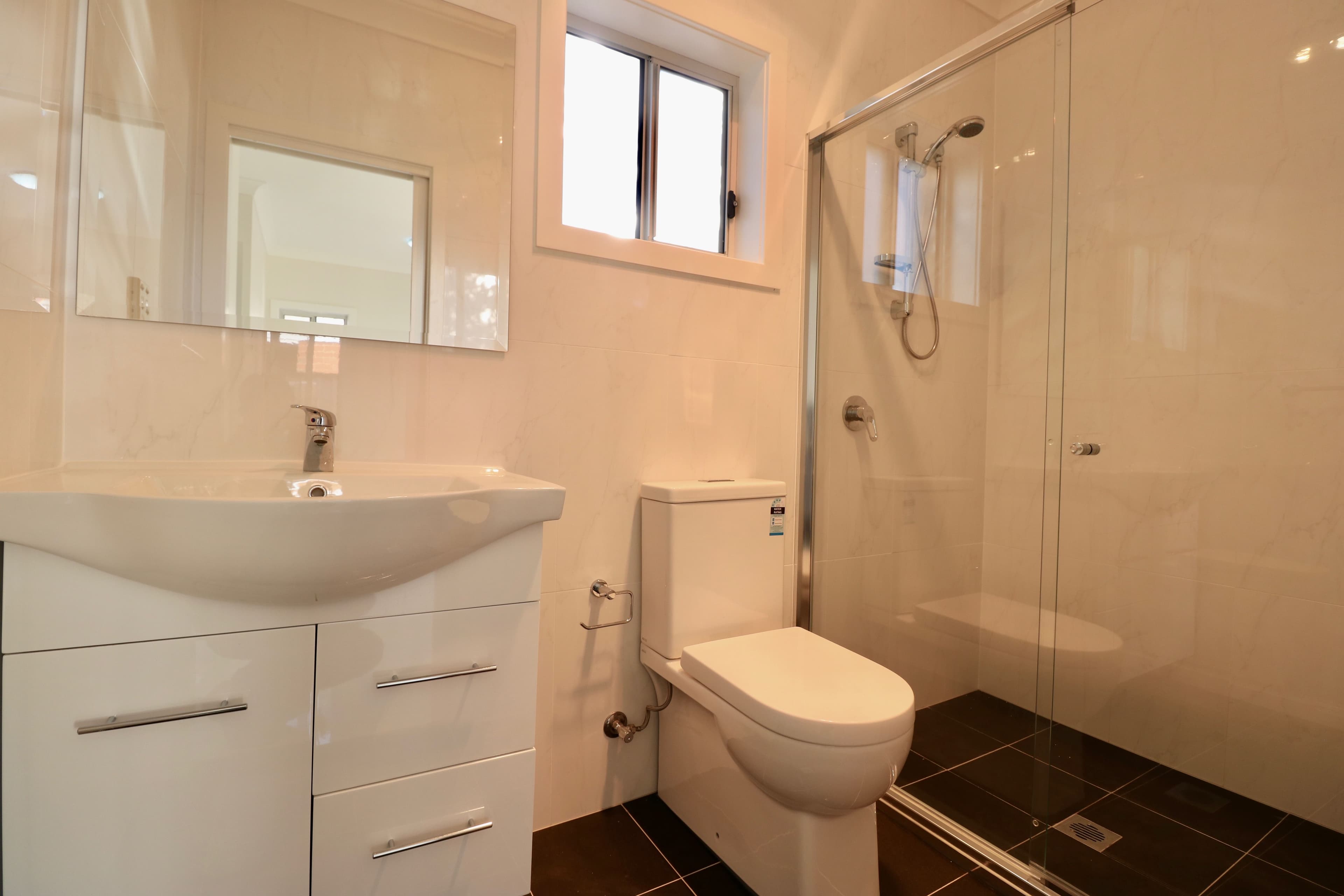 21A Glenroy Cresent, St Johns Park NSW 2176, St Johns Park - Thumbnail 6