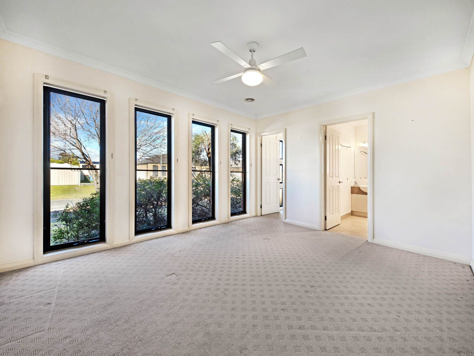 16 Rebecca Way, Yarrawonga VIC 3730, Yarrawonga - Thumbnail 2