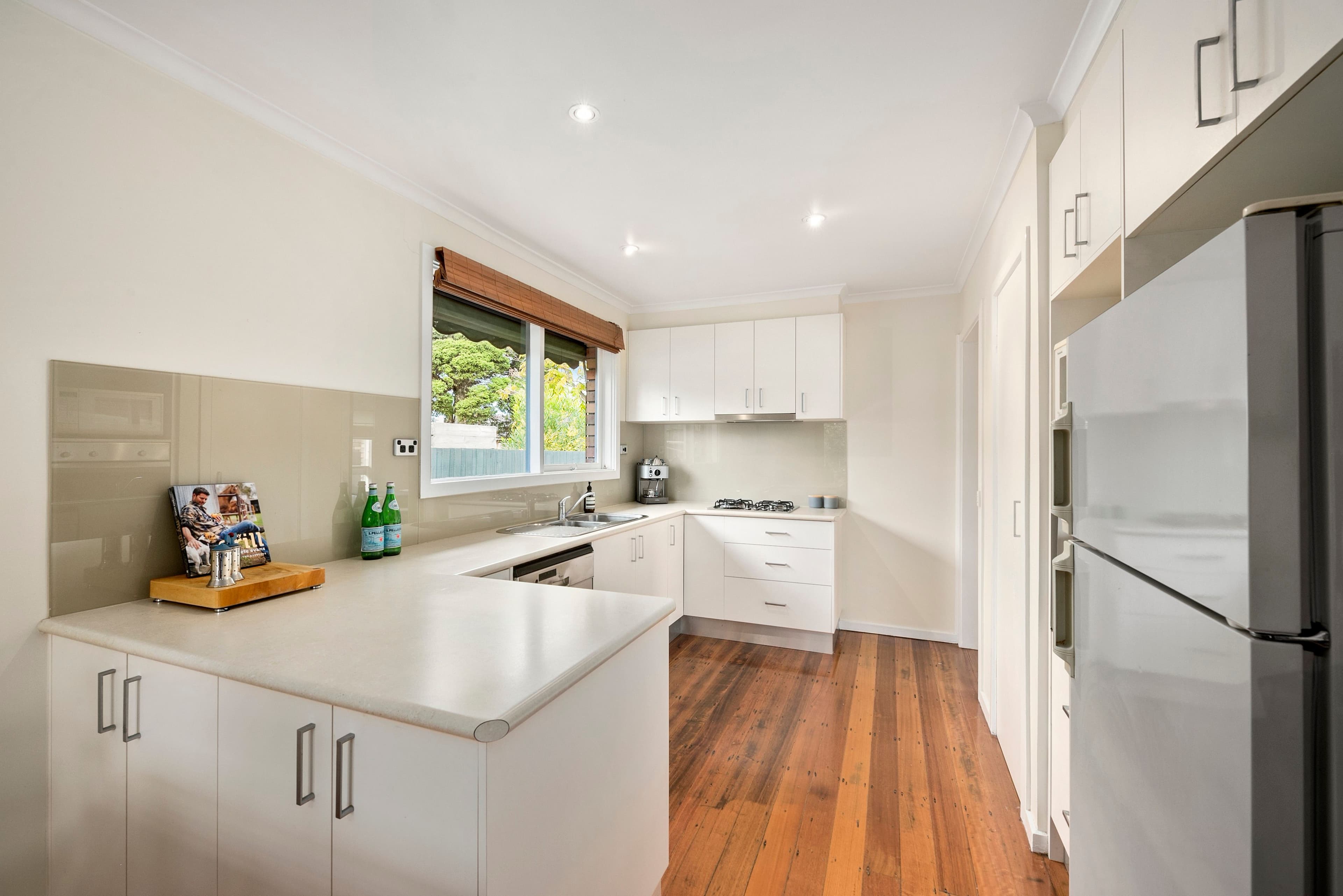 6 Seaton Drive, Dingley Village VIC 3172, Dingley Village - Thumbnail 4
