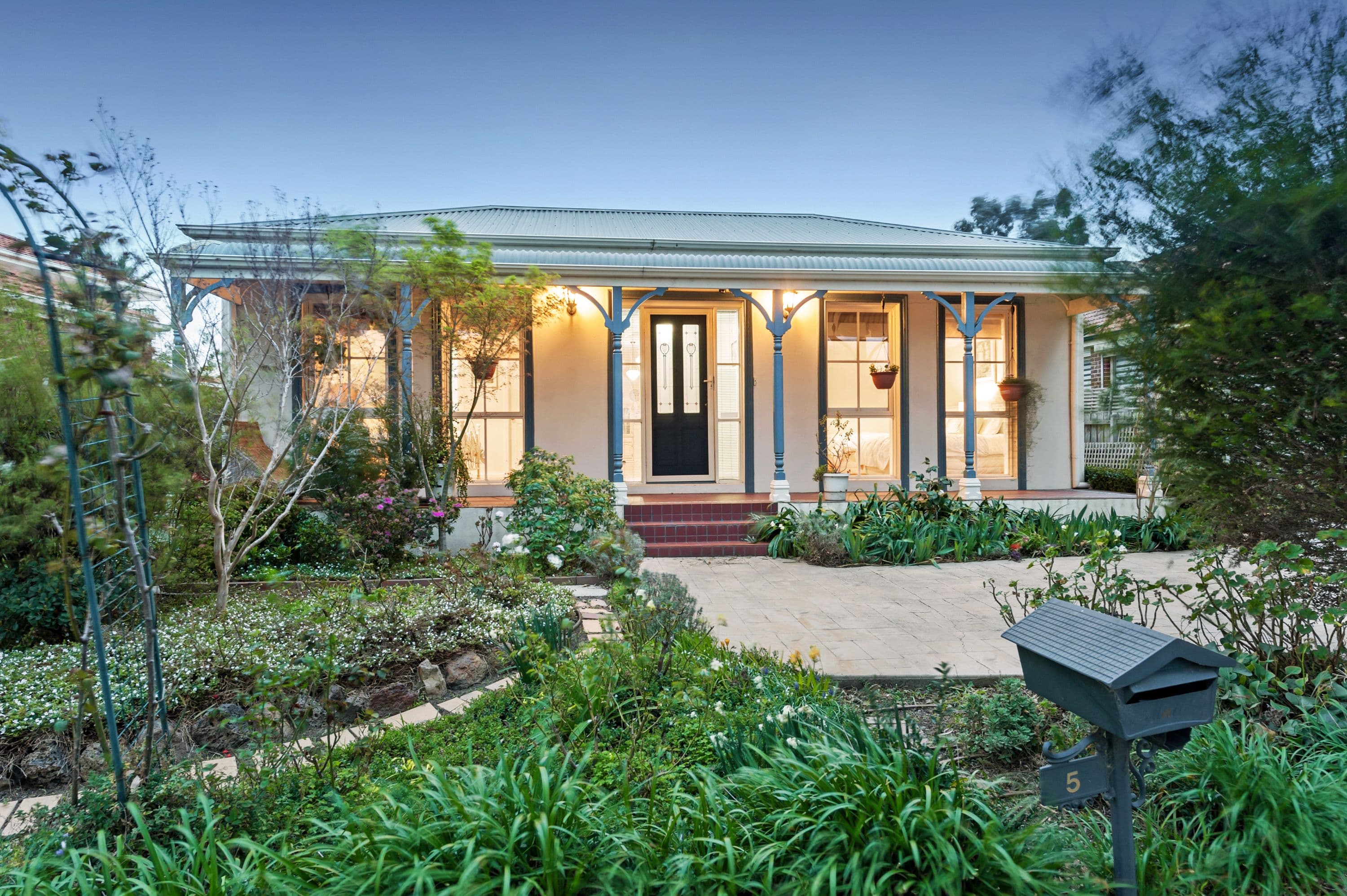 5 Porter Avenue, Roxburgh Park VIC 3064, Roxburgh Park - Image 1