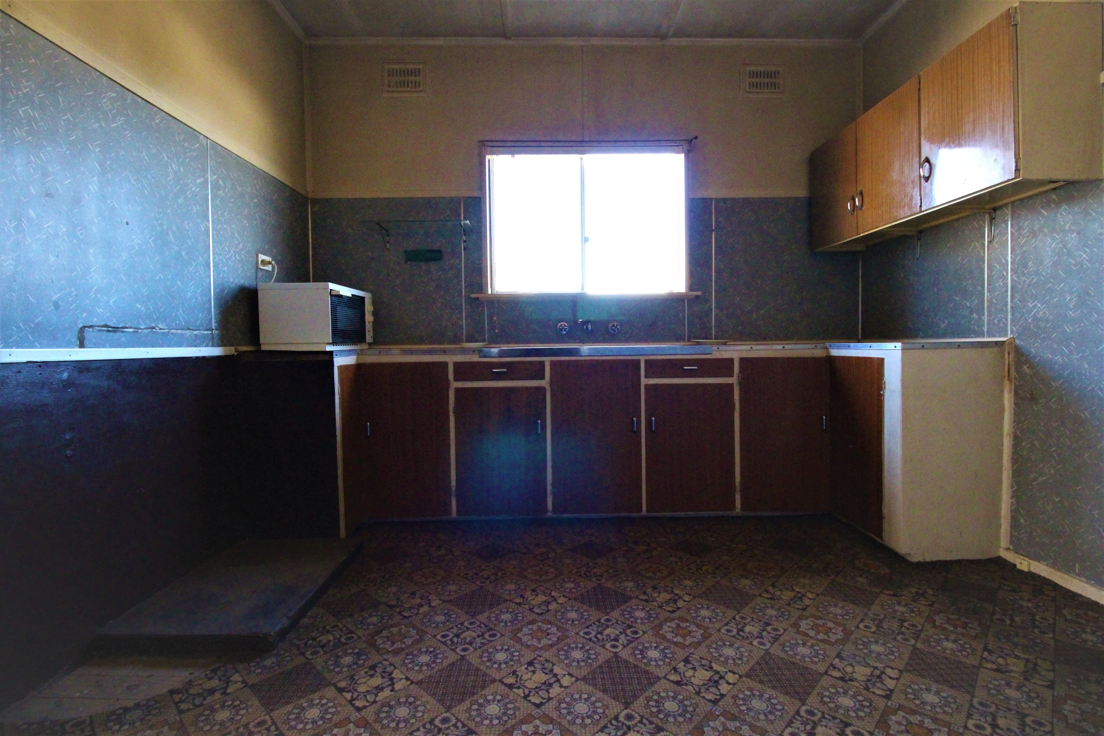 64 Clara Street, Tumbarumba - Thumbnail 2