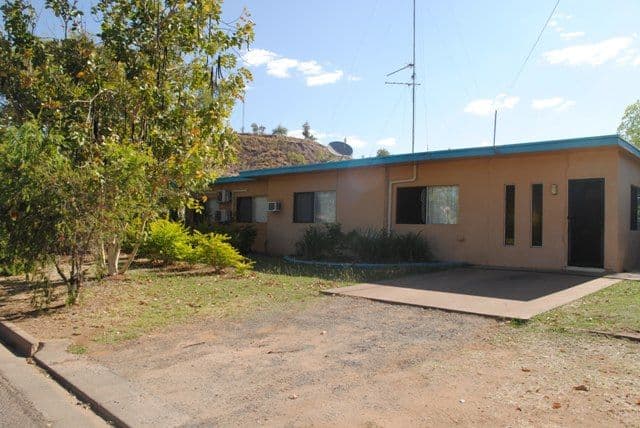 11 King Street, Mount Isa QLD 4825, Mount Isa City - Thumbnail 2