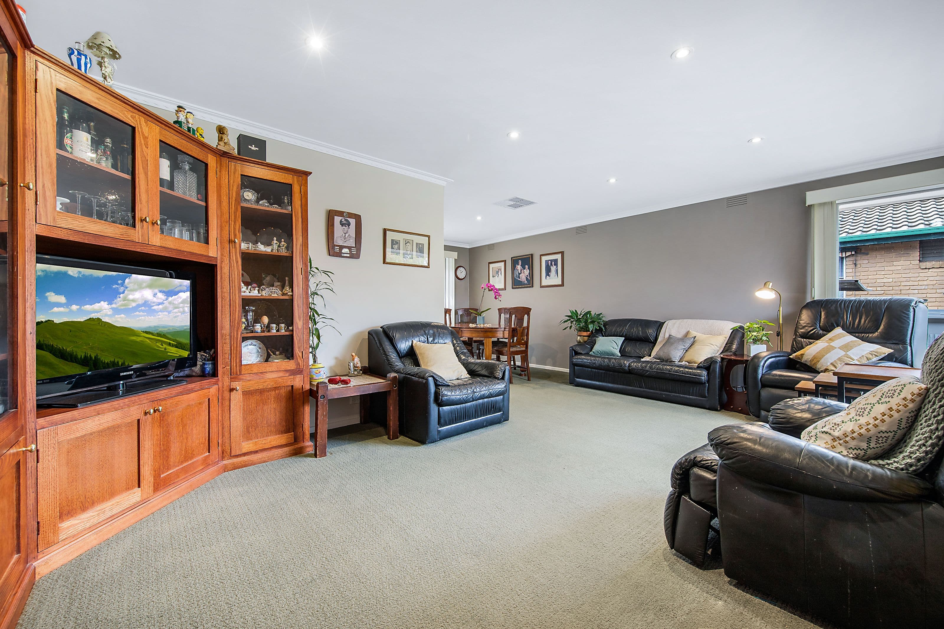 15 Mackellar Avenue, Wheelers Hill VIC 3150, Wheelers Hill - Thumbnail 2