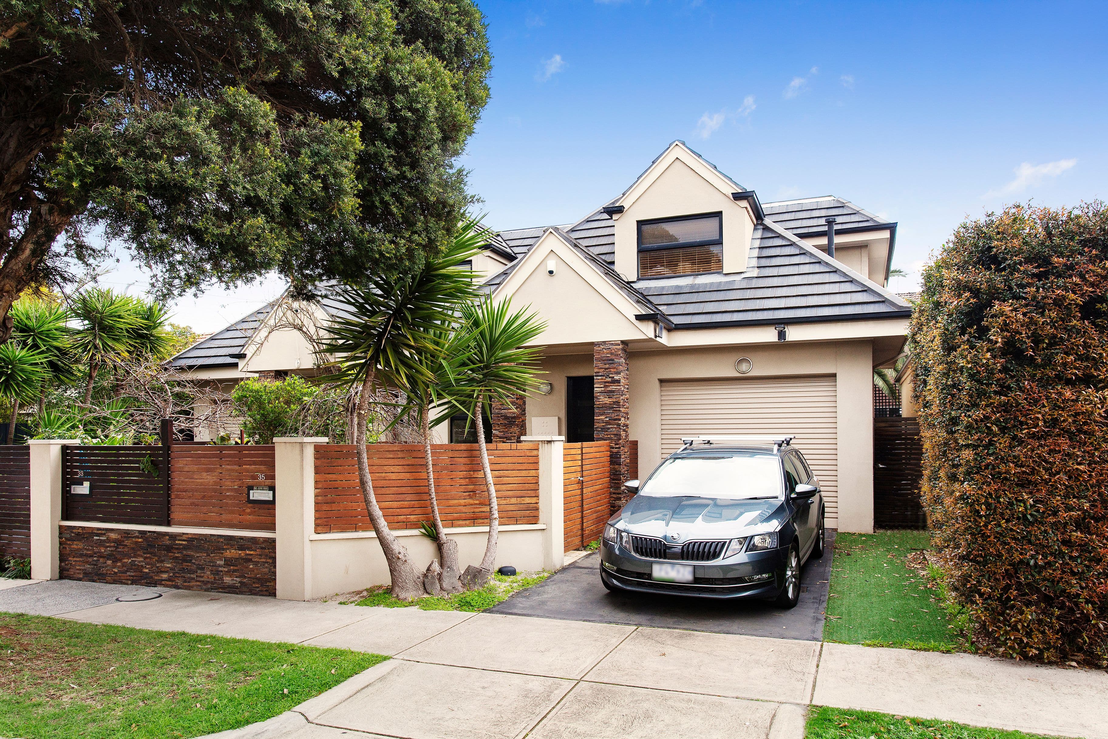 35 Oakdene Crescent, Carnegie VIC 3163, Carnegie - Image 1