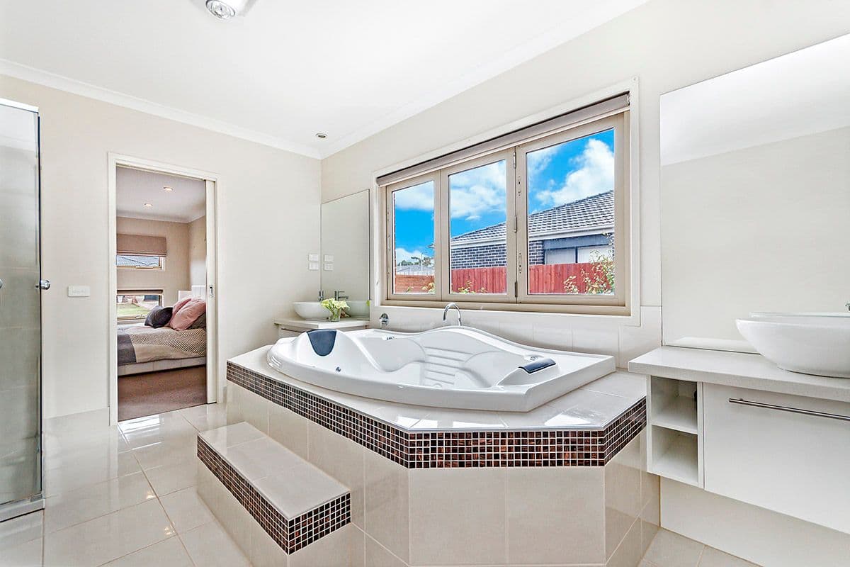 16 Gavin Street, Warrnambool VIC 3280, Warrnambool - Thumbnail 6