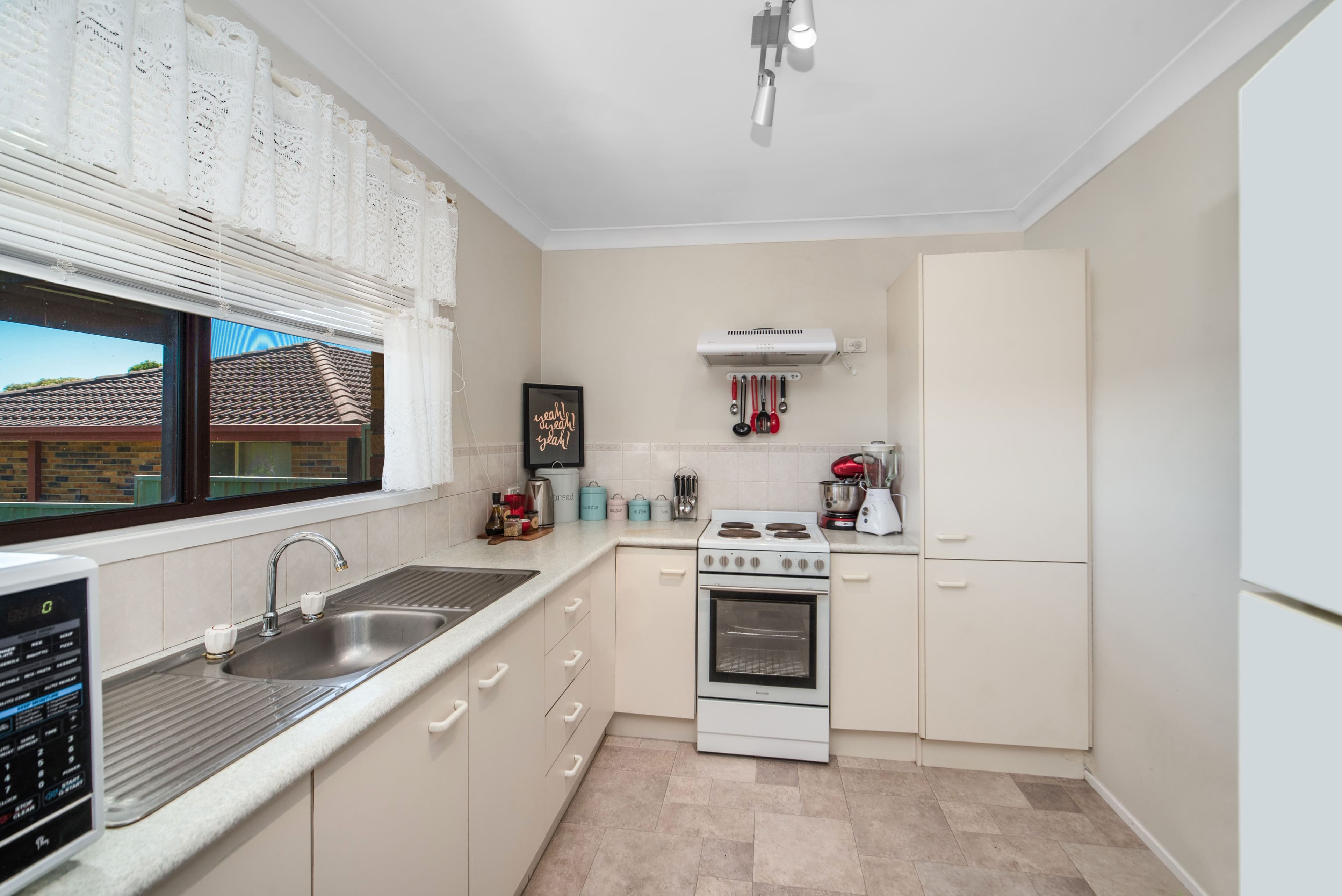 36 Denton Park Drive, Rutherford NSW 2320, Rutherford - Thumbnail 2