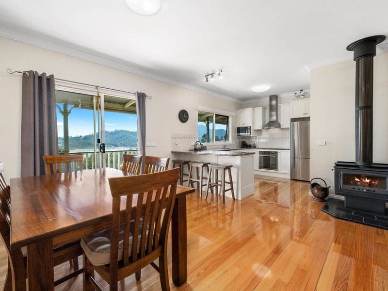 17 Howqua Point Road, Howqua Inlet VIC 3723, Howqua Inlet - Thumbnail 3