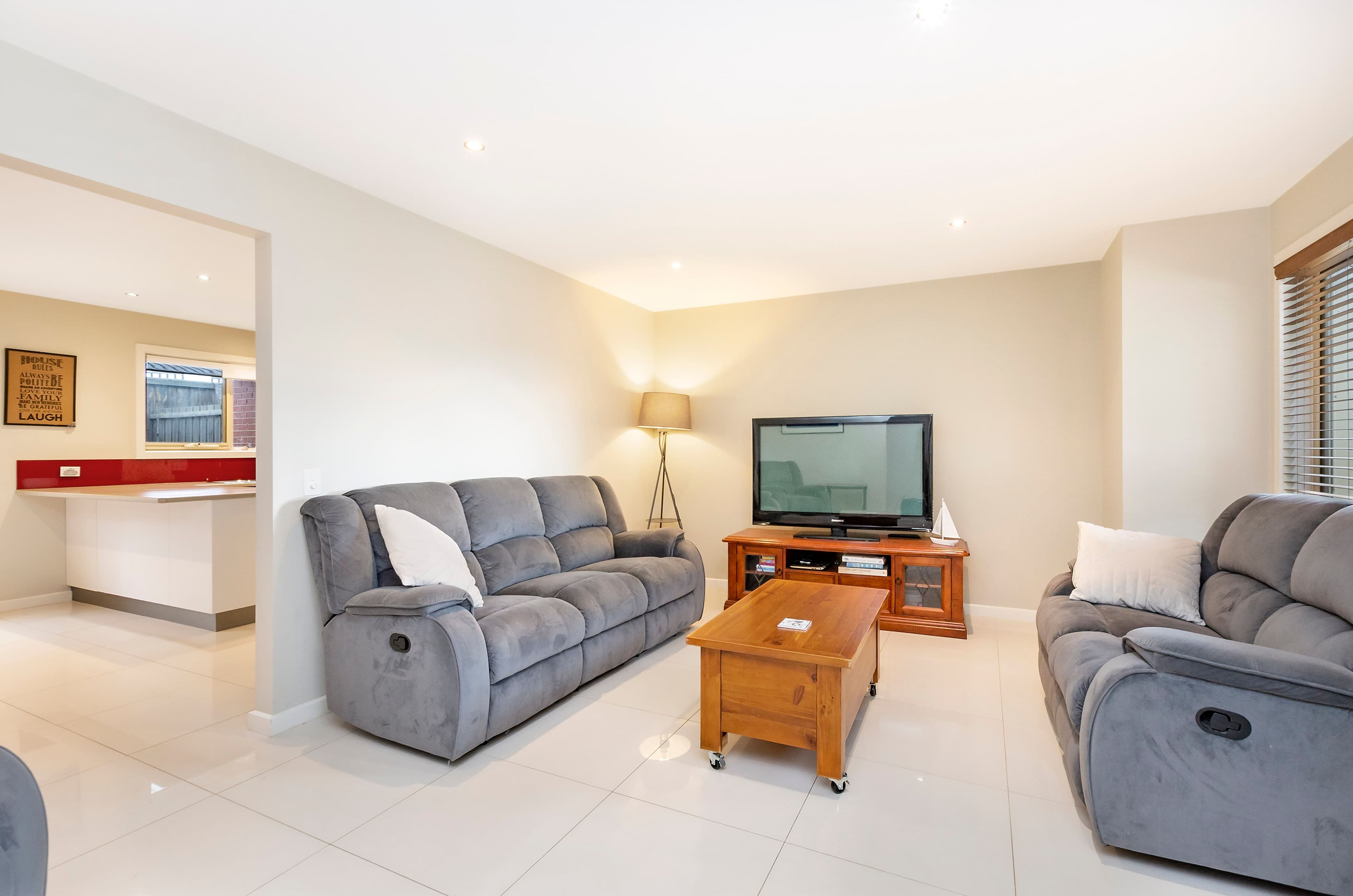4 Mitchell Street, Warrnambool VIC 3280, Warrnambool - Thumbnail 2