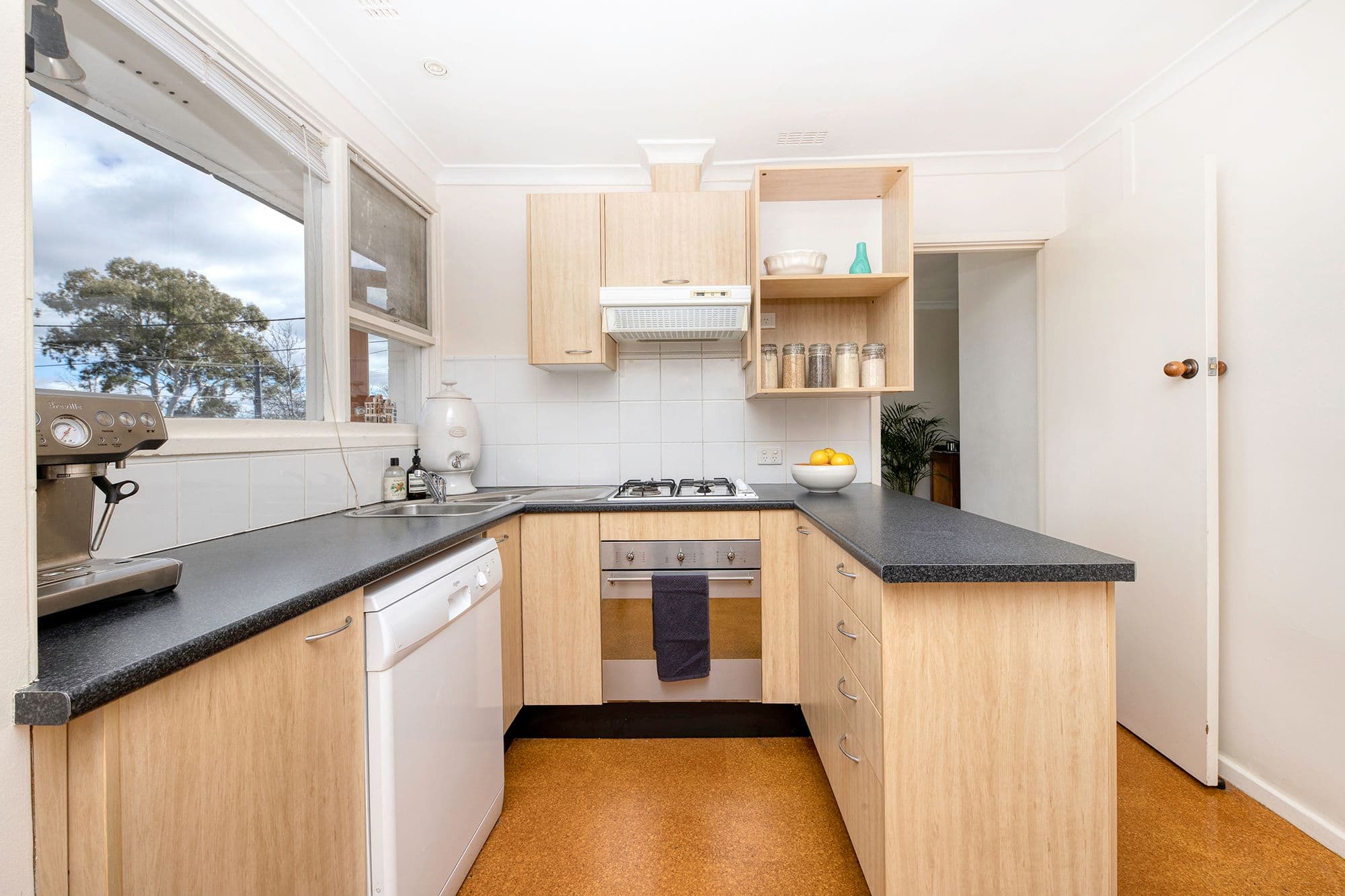17 De Chair Street, Deakin ACT 2600, Deakin - Thumbnail 2