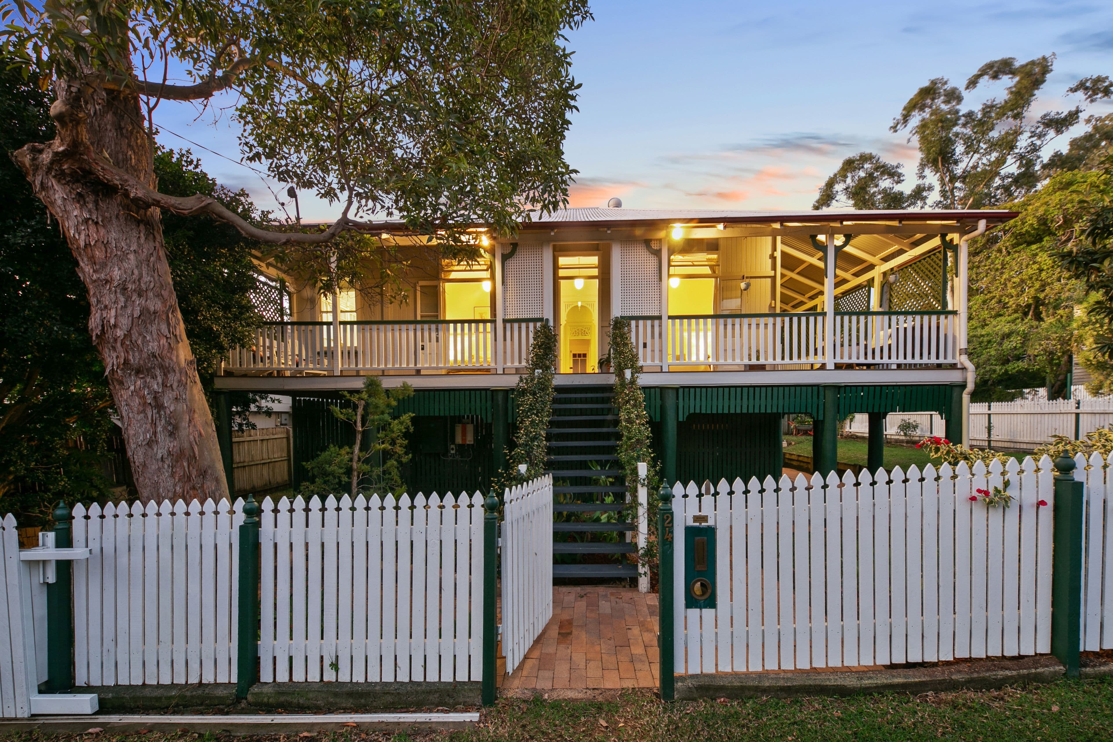 24 Woodville Place, Annerley QLD 4103, Annerley - Thumbnail 3