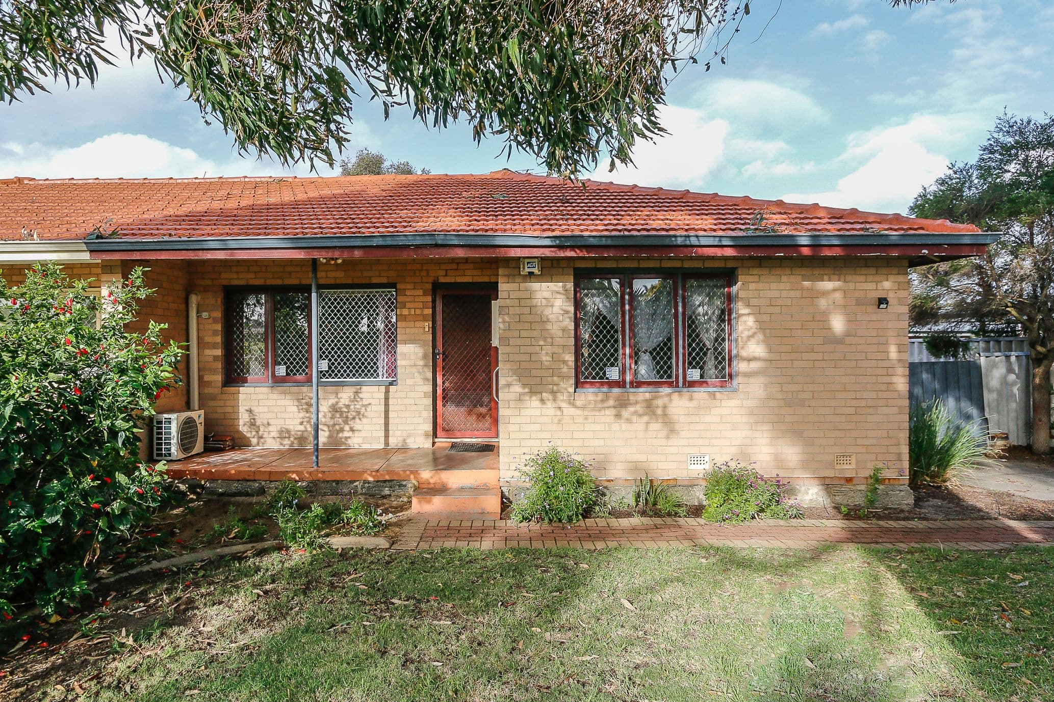 63 Hagart Way, Lockridge WA 6054, Lockridge - Thumbnail 2
