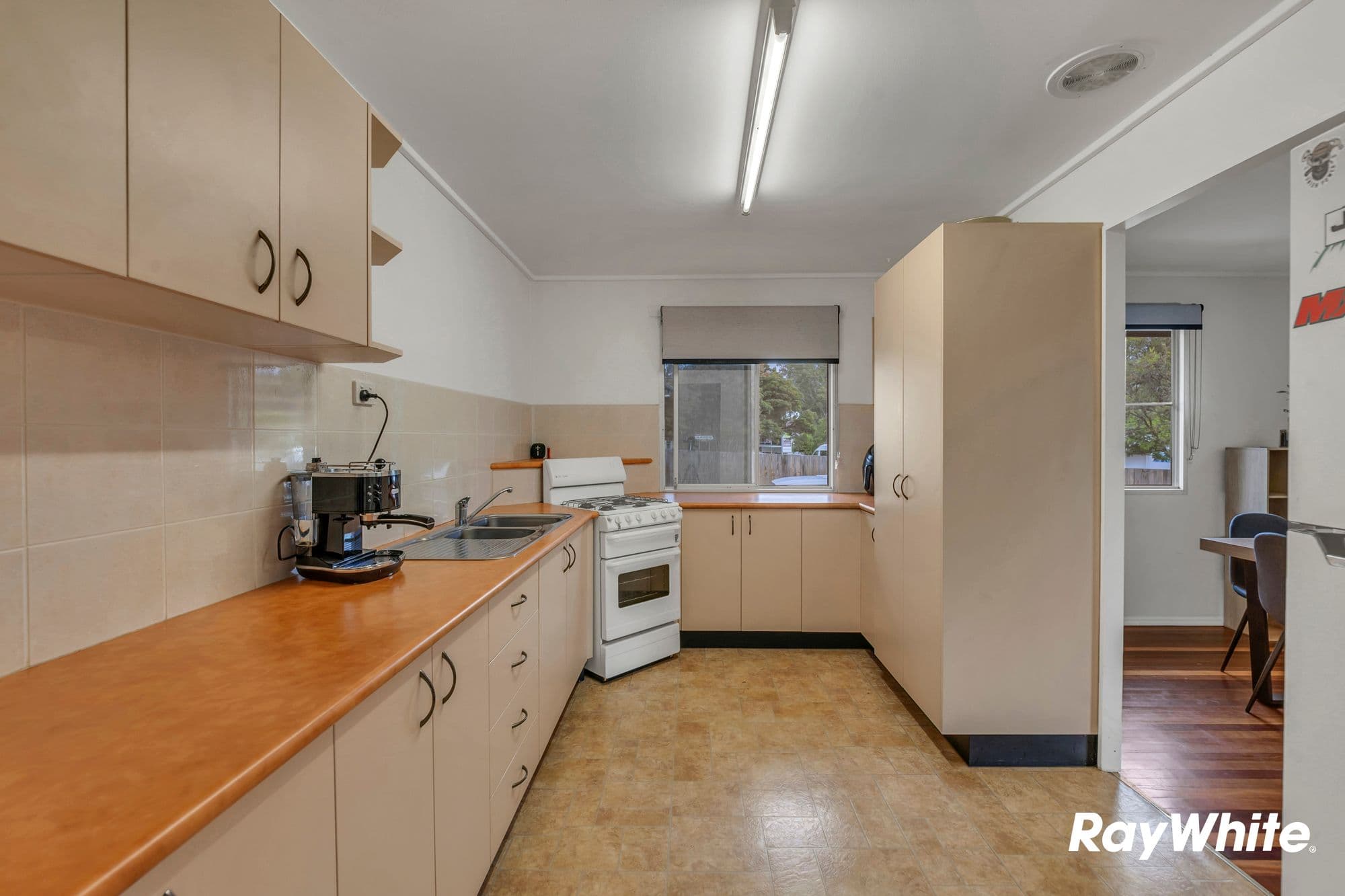 72 Naomai Street, Bundamba QLD 4304, Bundamba - Thumbnail 5