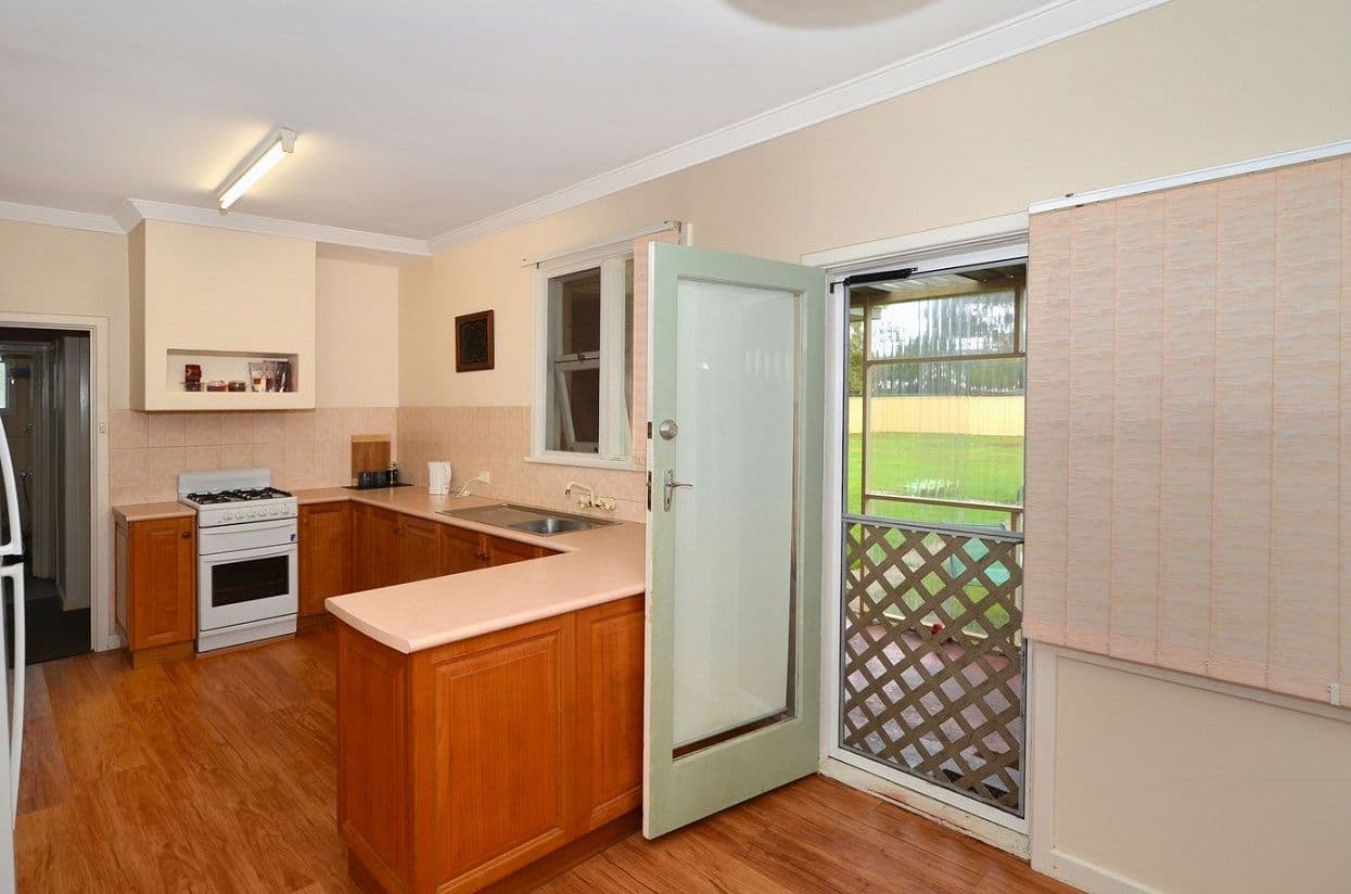 10 Oxford Street, Gledhow WA 6330, Gledhow - Thumbnail 6