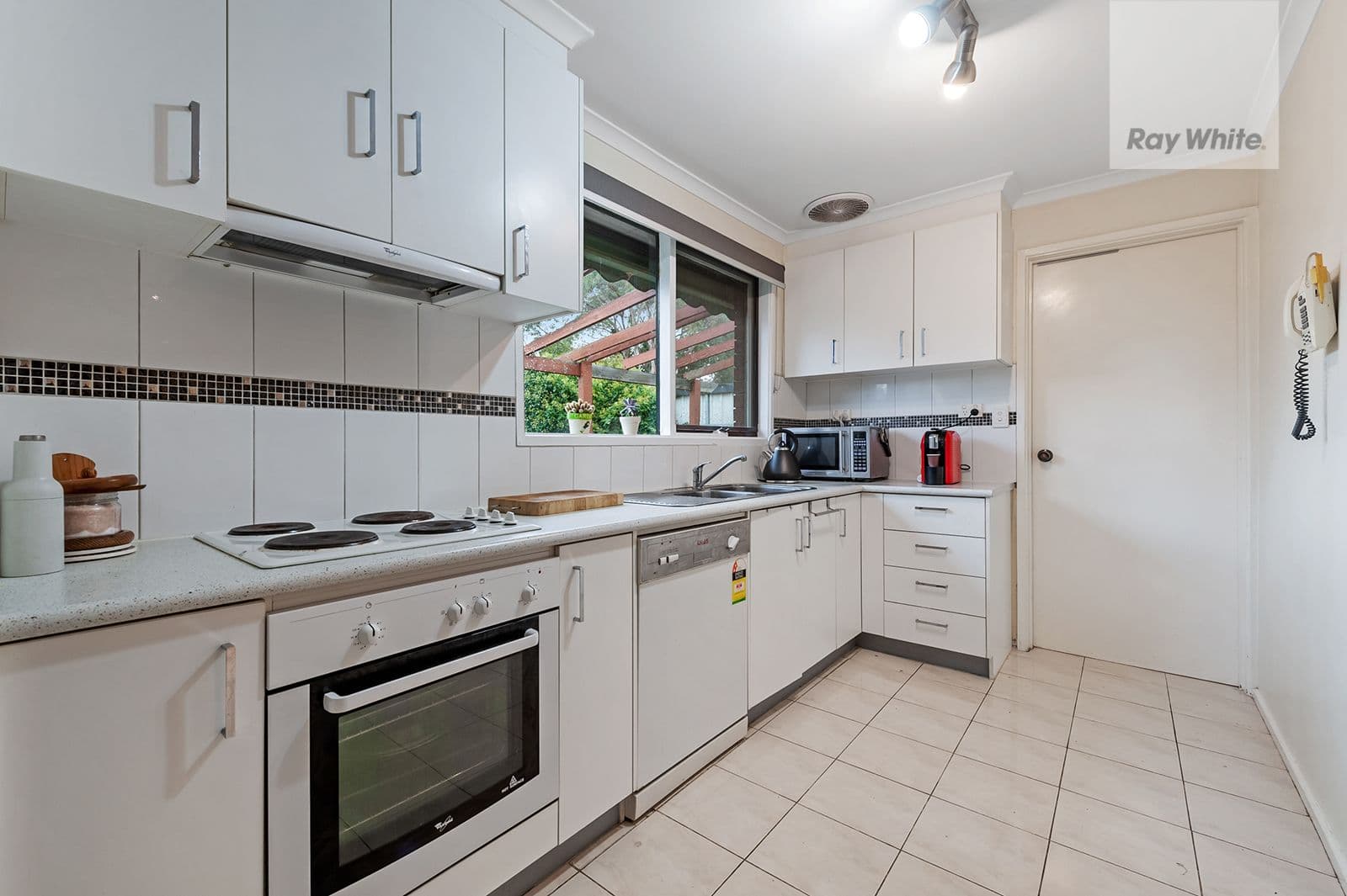 4 Eastgate Road, Craigieburn VIC 3064, Craigieburn - Thumbnail 4
