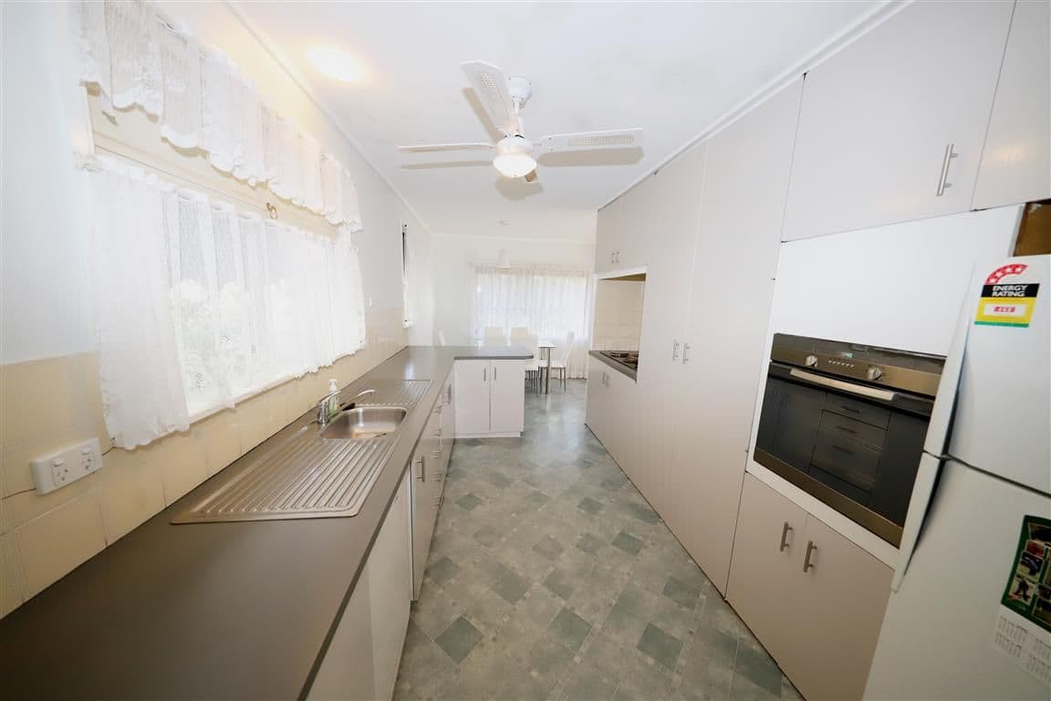 13 Sydney Street, Tumut NSW 2720, Tumut - Thumbnail 3