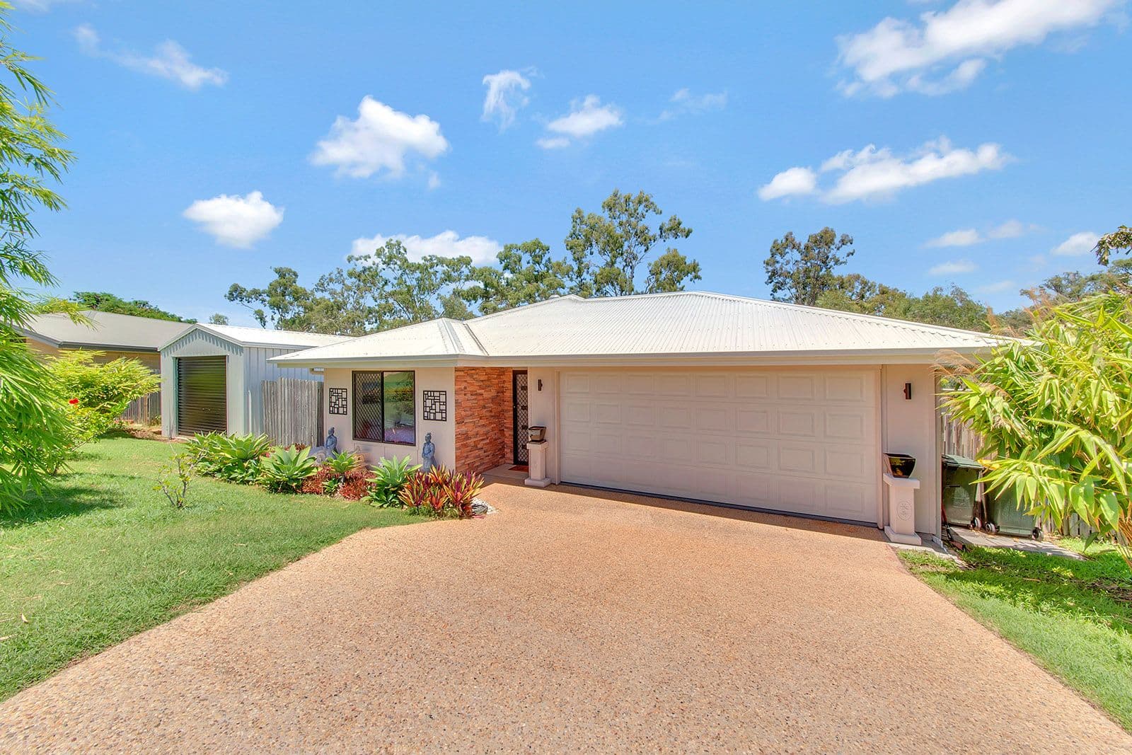 5 Melaleuca Place, Glen Eden QLD 4680, Glen Eden - Thumbnail 2