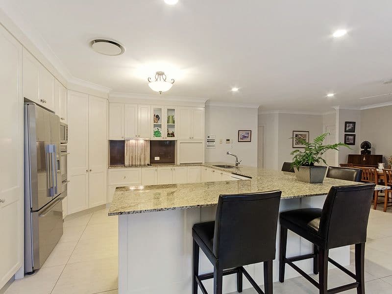 30 Stolle Court, Oxenford QLD 4210, Oxenford - Thumbnail 3