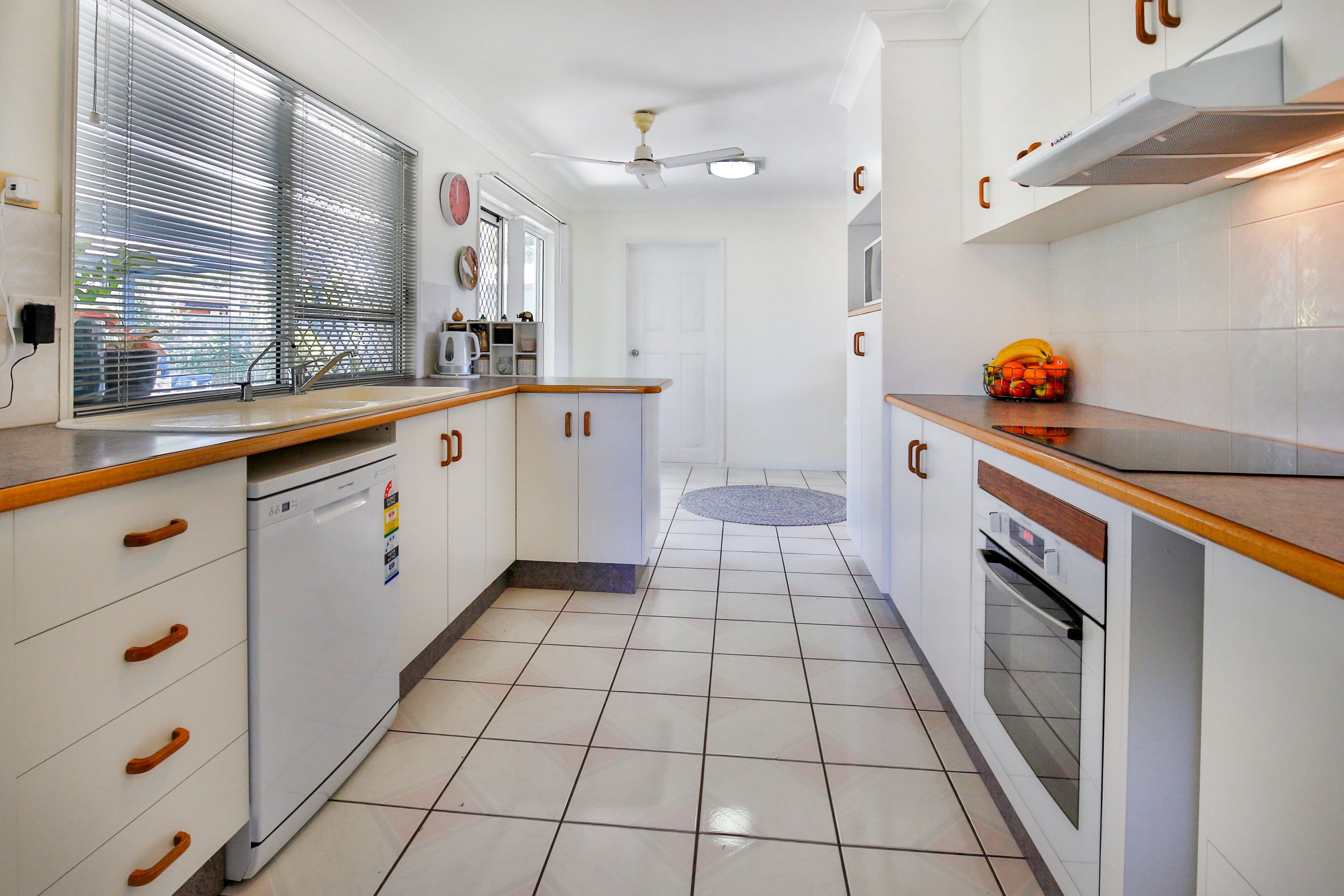 8 Calypso Court, Burdell QLD 4818, Burdell - Thumbnail 3