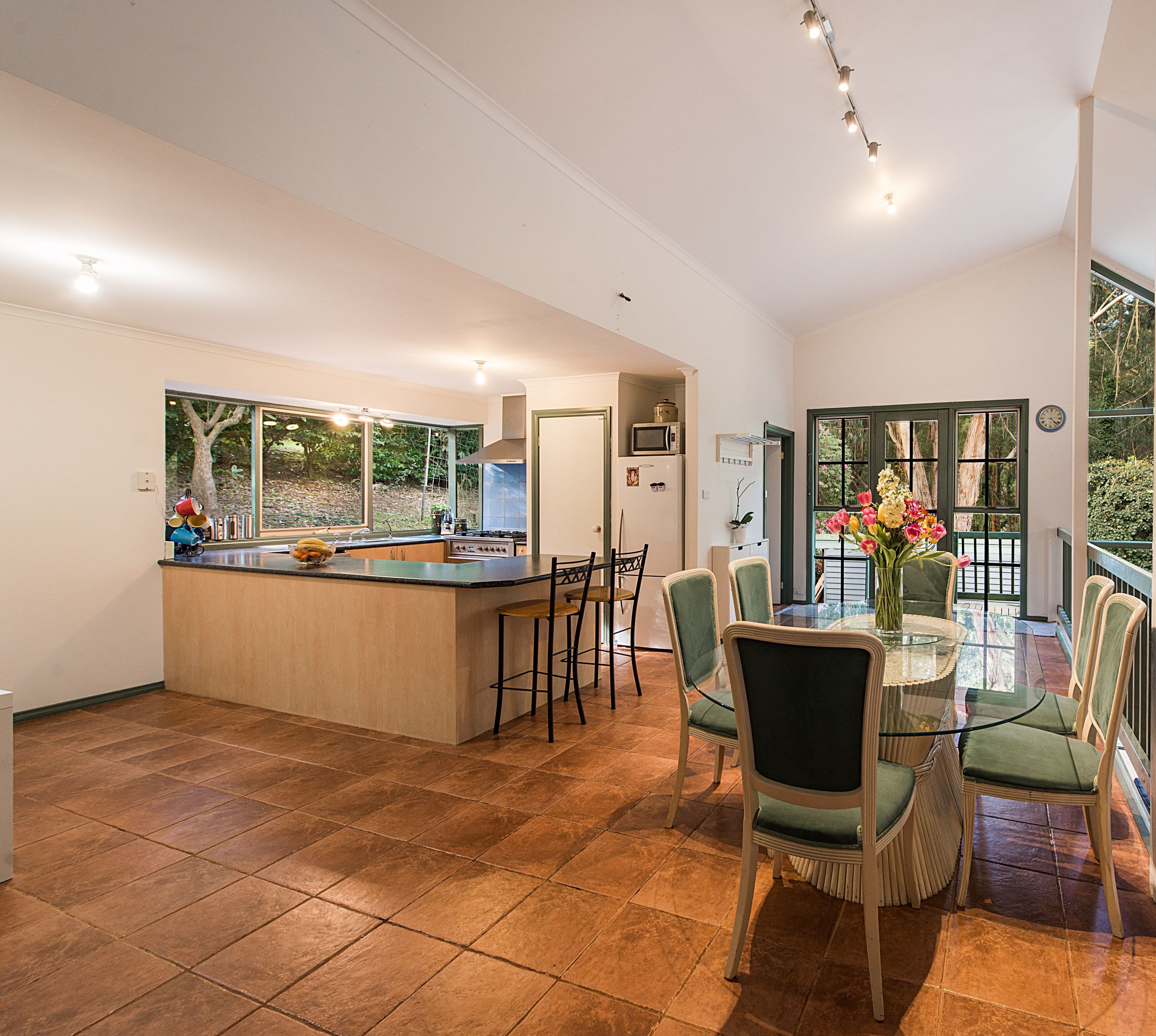 10 Tavistock Road, Monbulk VIC 3793, Monbulk - Thumbnail 4