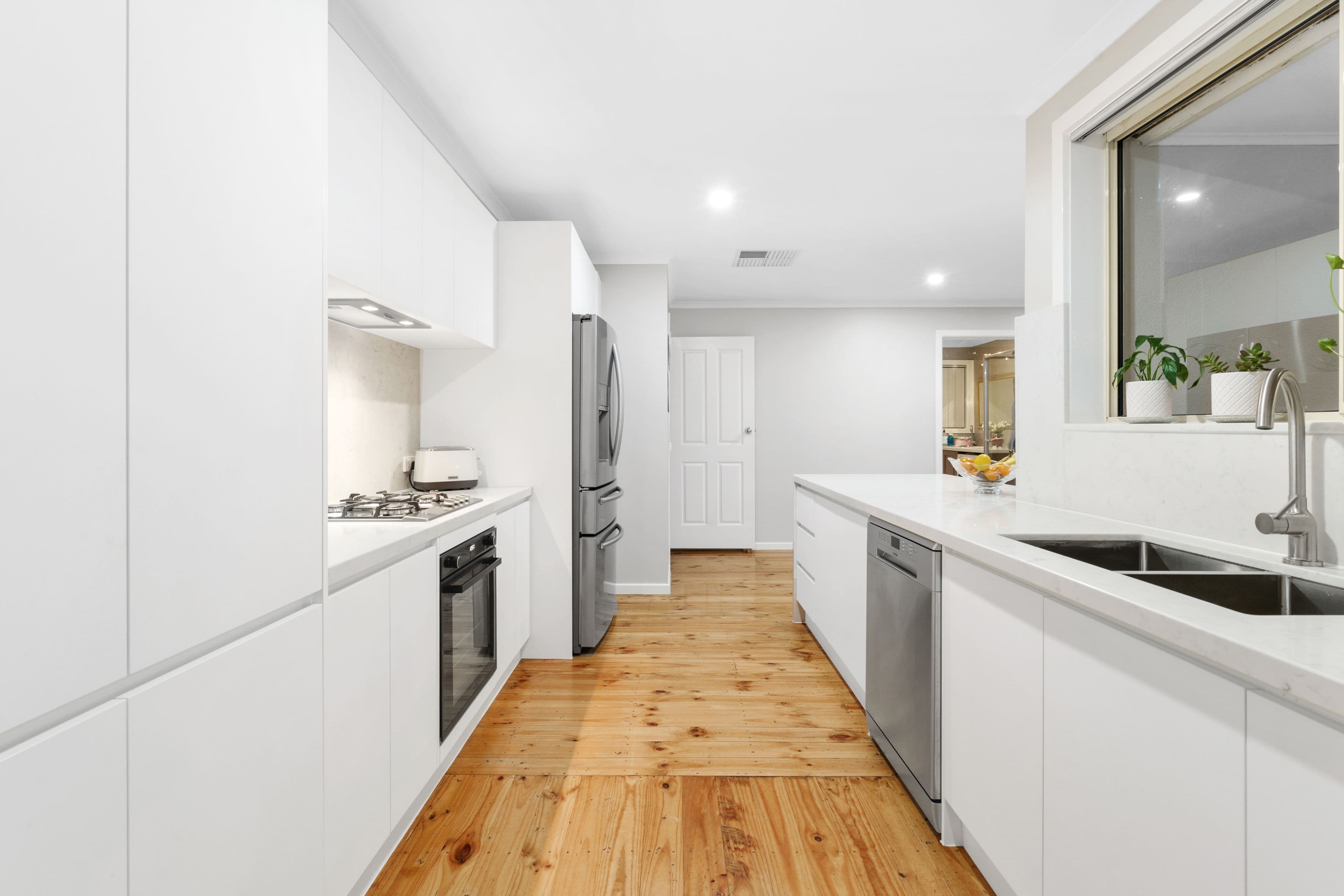 48 Woolnough Drive, Mill Park VIC 3082, Mill Park - Thumbnail 4