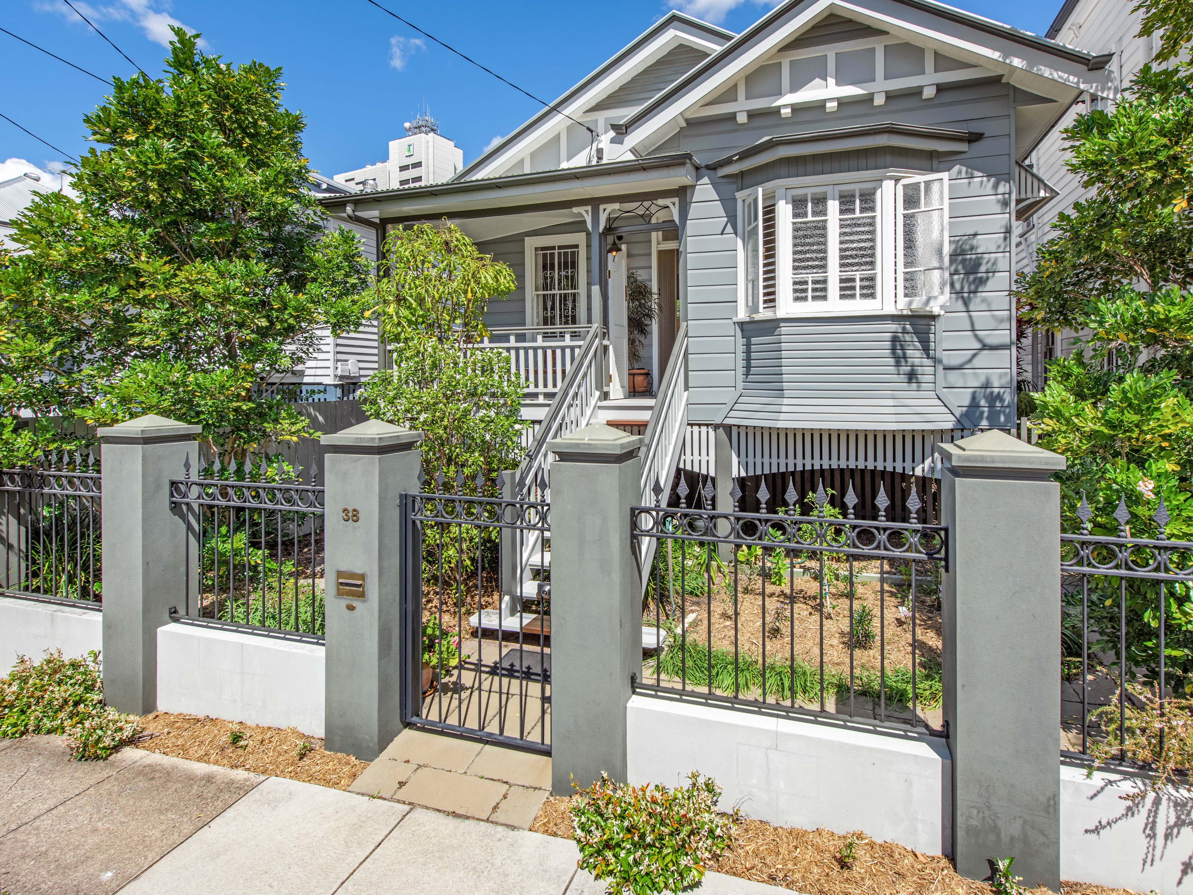38 Lockerbie Street, Kangaroo Point QLD 4169, Kangaroo Point - Image 1