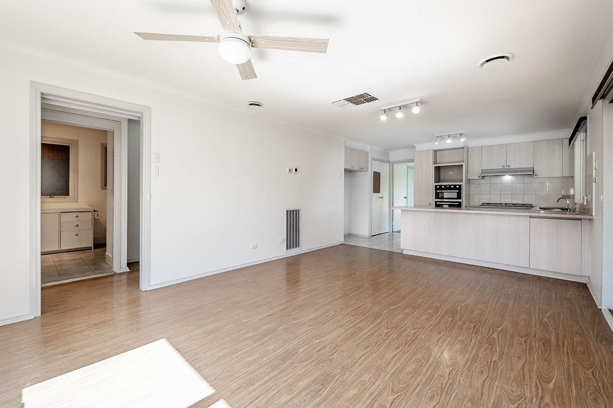 16 Tamworth Court, Cranbourne VIC 3977, Cranbourne - Thumbnail 7