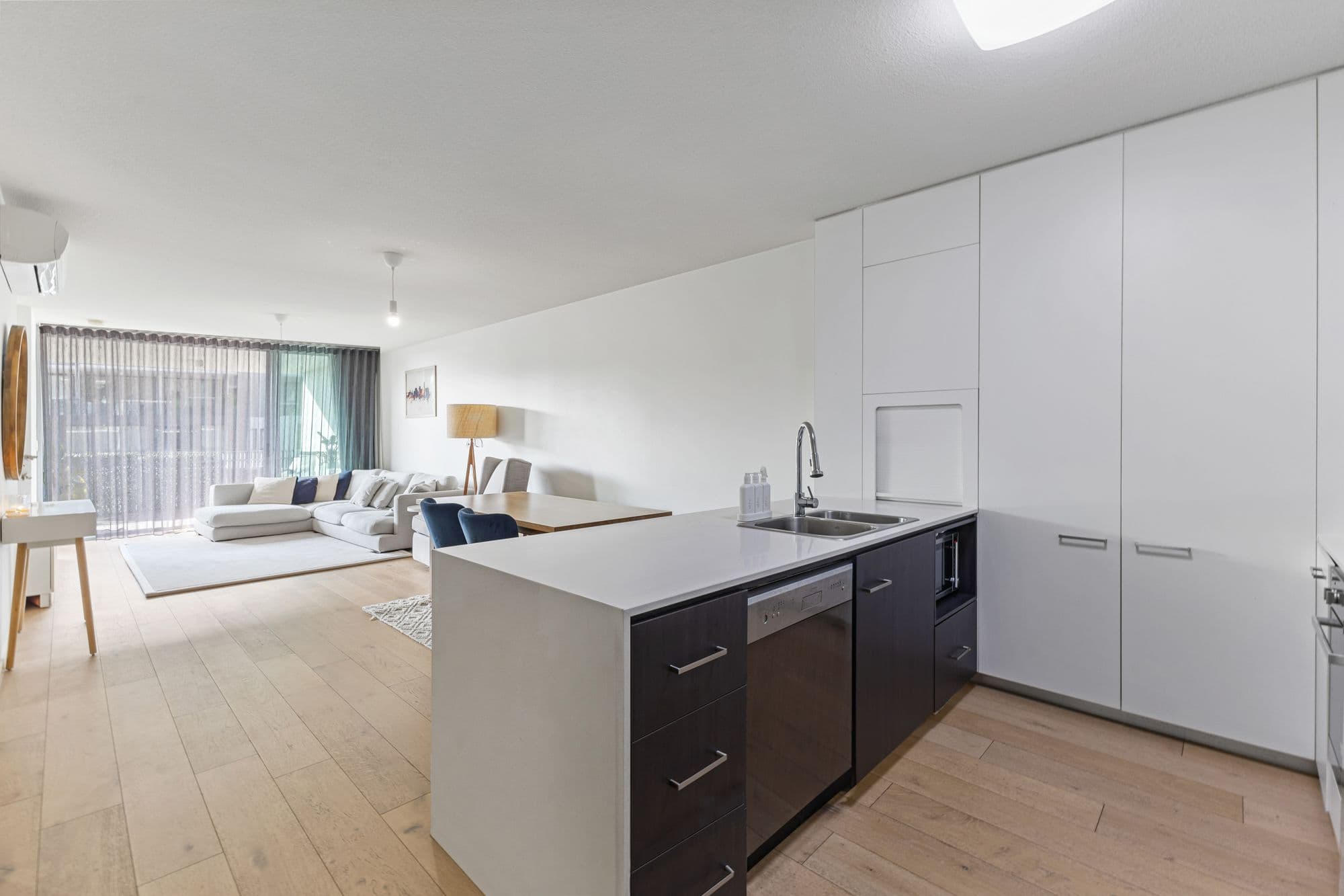 53 Wyandra Street, Teneriffe QLD 4005, Teneriffe - Thumbnail 2