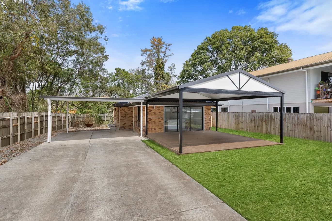 41 Logan Avenue, Oxley QLD 4075, Oxley - Image 1