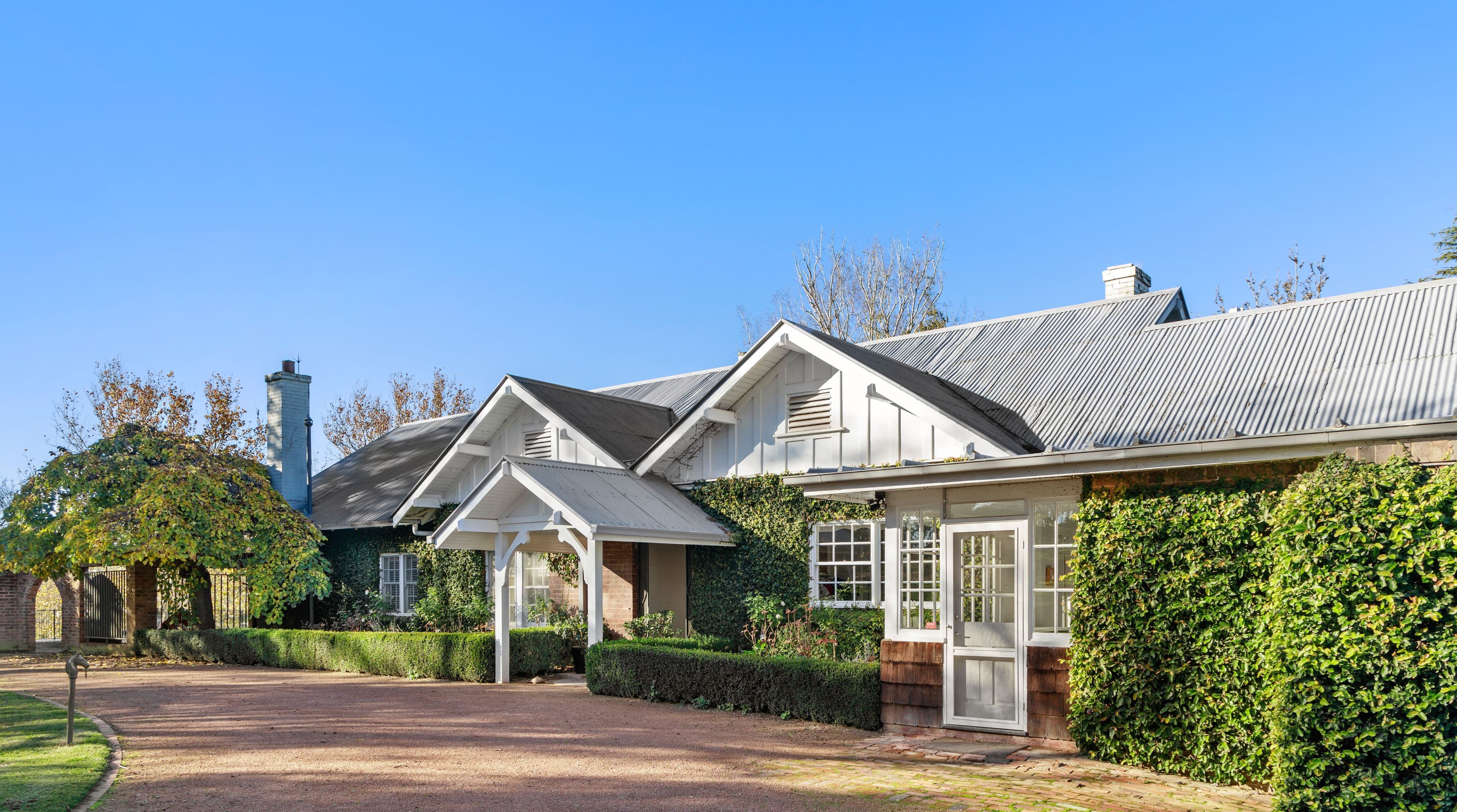 16 Walgrove Road, Yass NSW 2582, Yass - Thumbnail 2