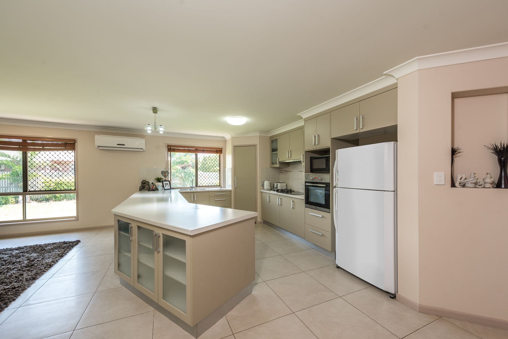 4 Davin Place, Coral Cove QLD 4670, Coral Cove - Thumbnail 6