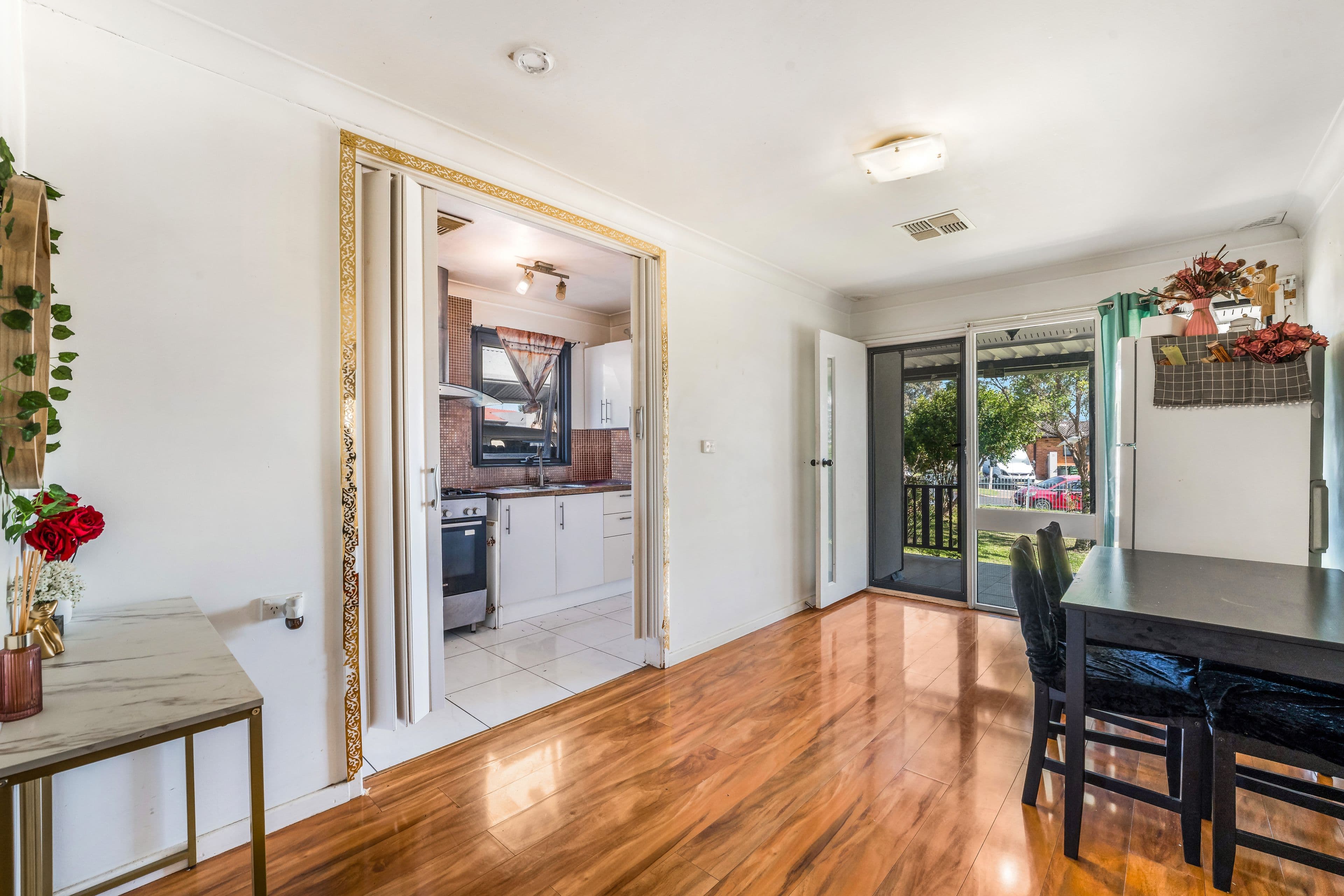 3 Eurabbie Place, Macquarie Fields NSW 2564, Macquarie Fields - Thumbnail 4