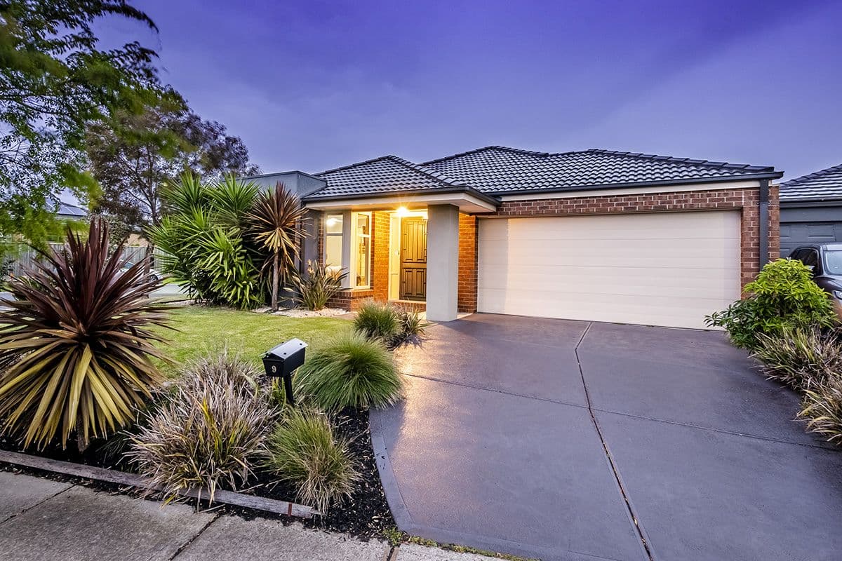 9 Albida Parade, Lyndhurst VIC 3975, Lyndhurst - Image 1