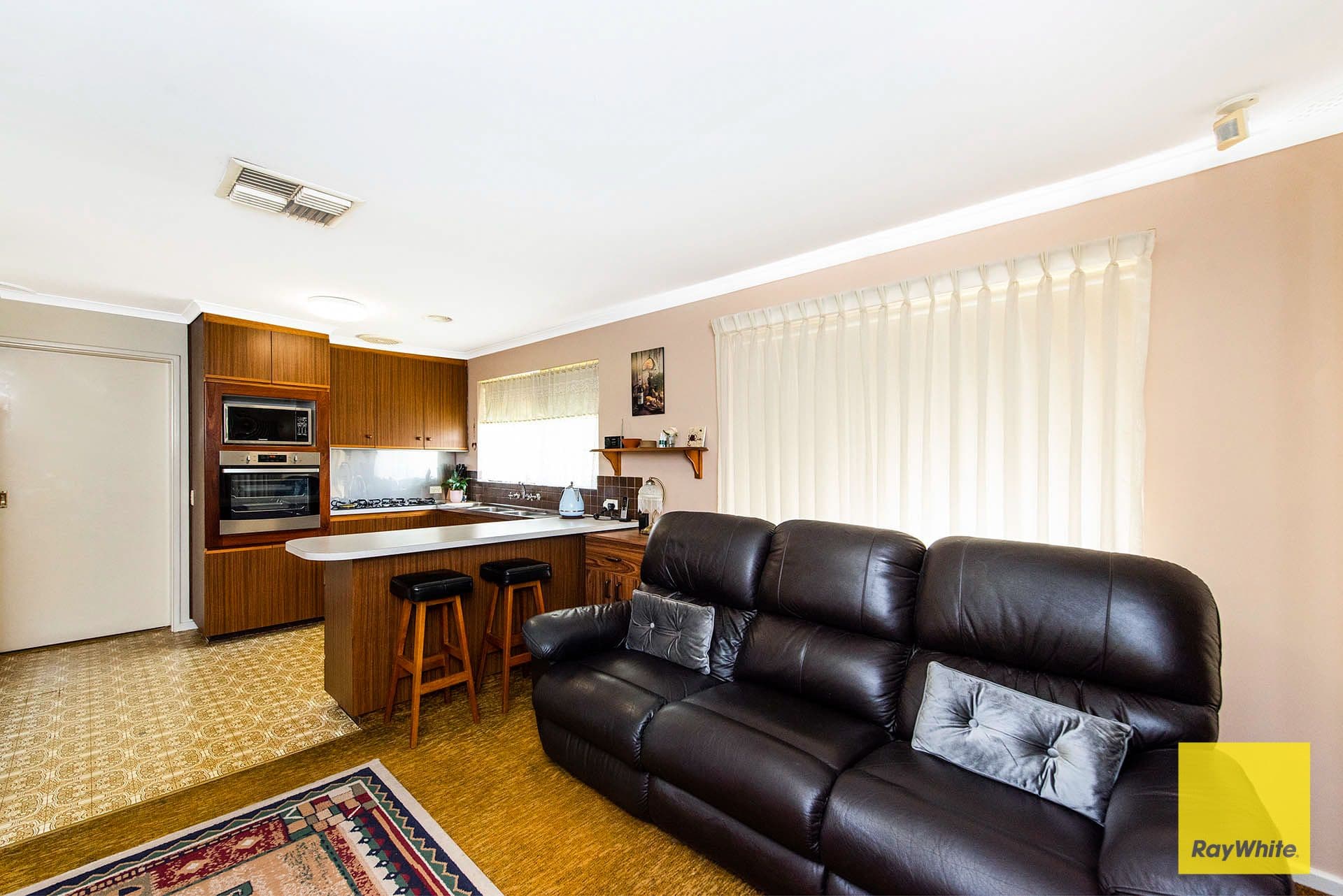 27 Sutherland Drive, Thornlie WA 6108, Thornlie - Thumbnail 4
