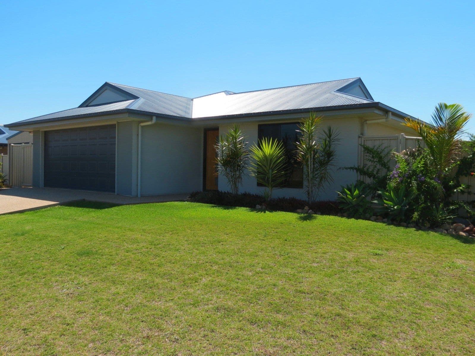 8 Eagle Street, Emerald QLD 4720, Emerald - Image 1