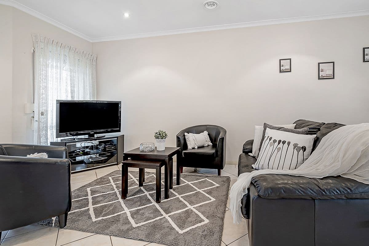 118 Bruce Street, Coburg VIC 3058, Coburg - Thumbnail 3