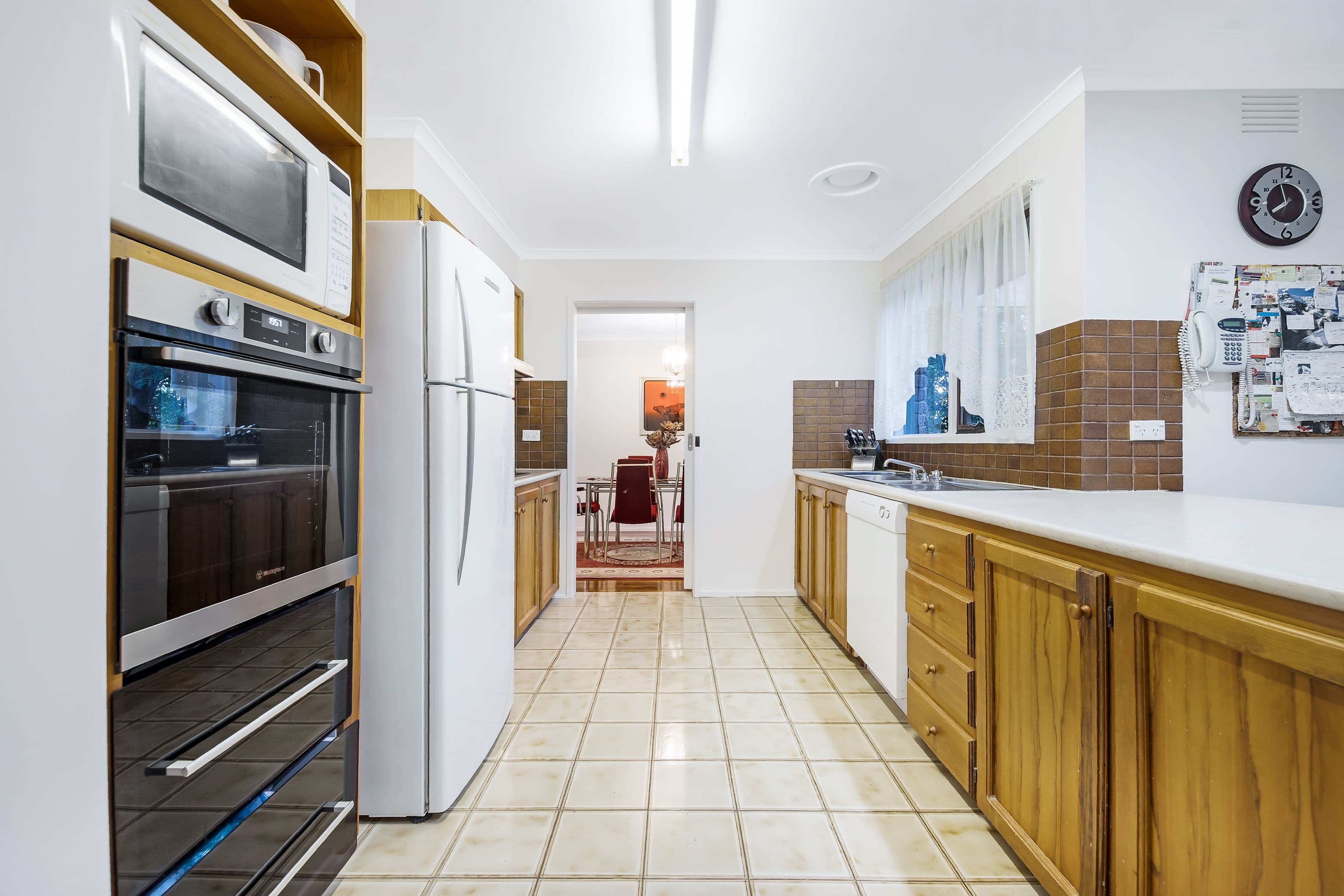 36 Atheldene Drive, Glen Waverley VIC 3150, Glen Waverley - Thumbnail 2