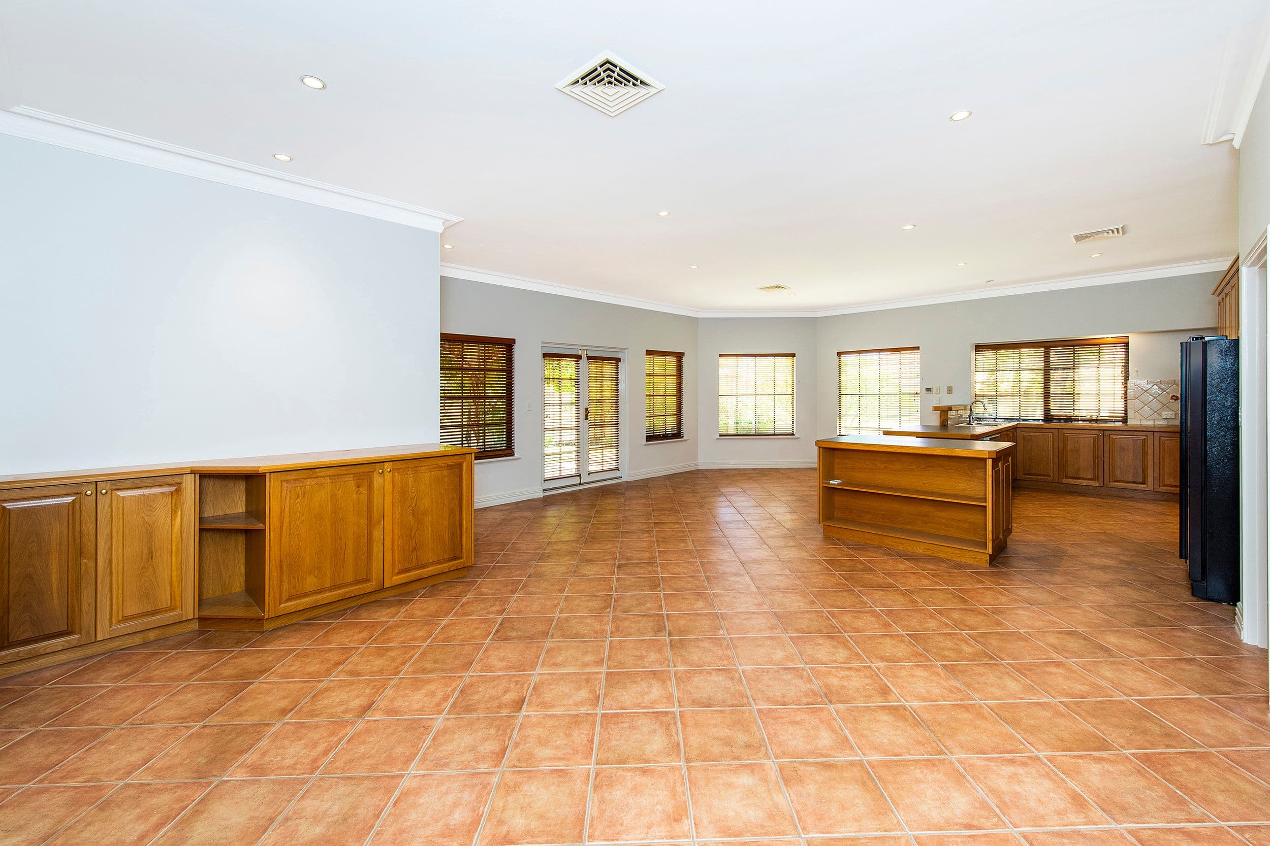 18 Arpenteur Drive, Baldivis WA 6171, Baldivis - Thumbnail 3