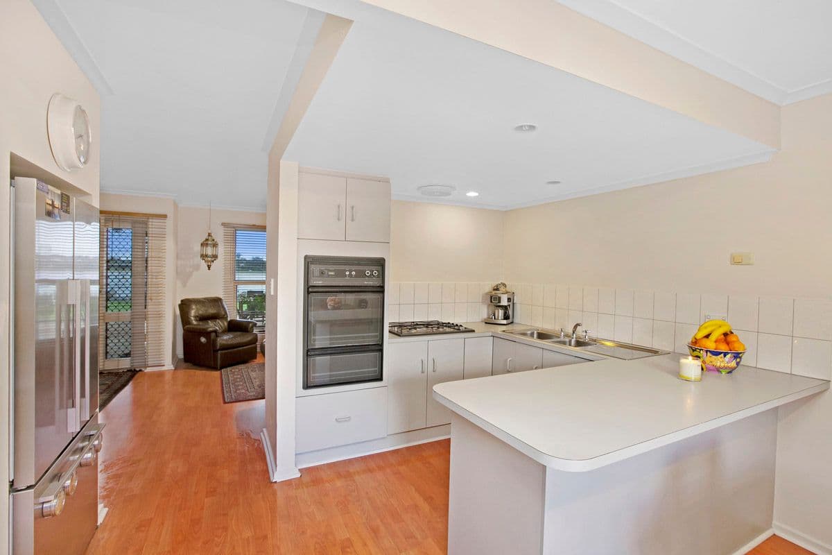 17 Lord Hobart Way, West Lakes SA 5021, West Lakes - Thumbnail 3