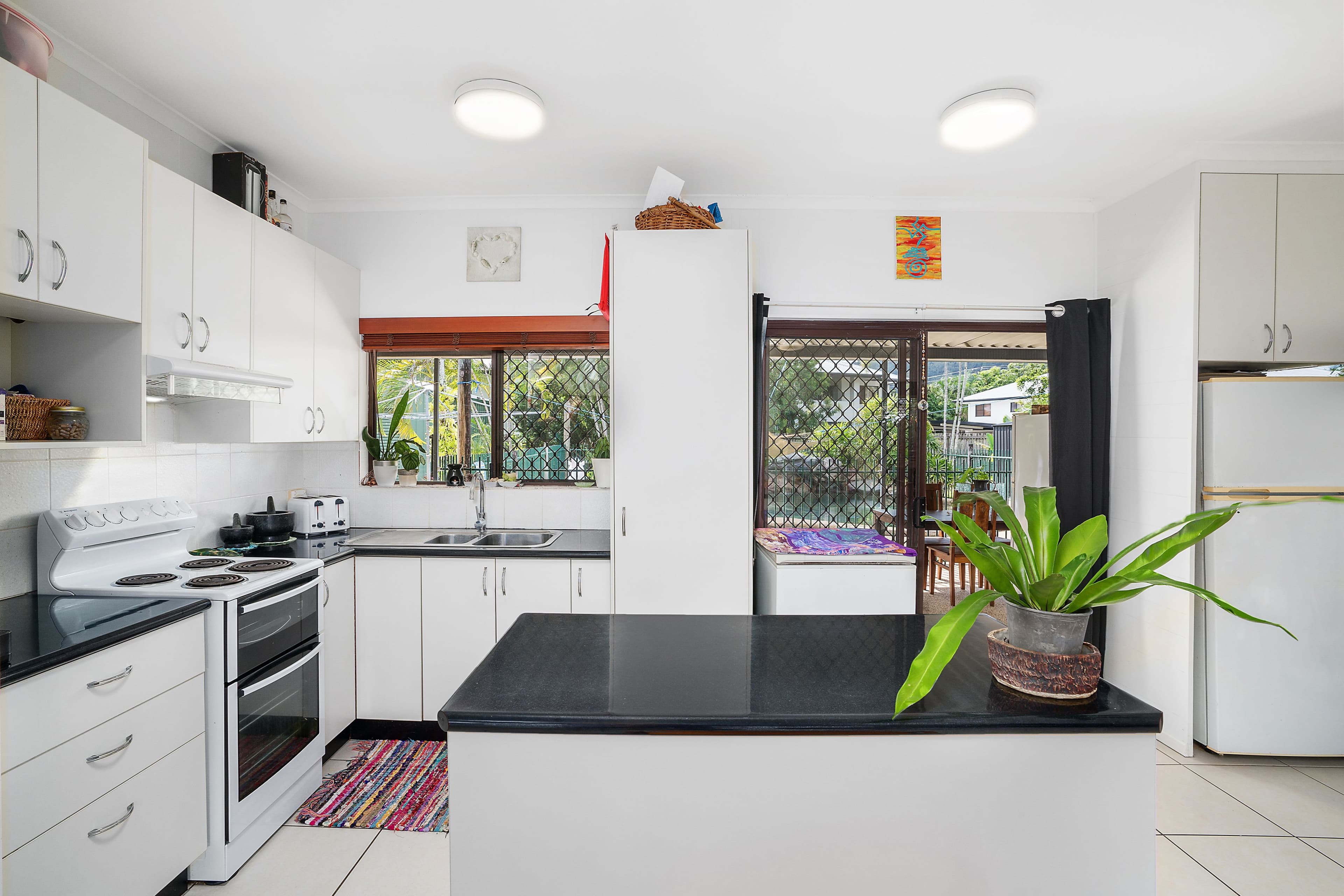6 Cayley Street, Trinity Beach QLD 4879, Trinity Beach - Thumbnail 4