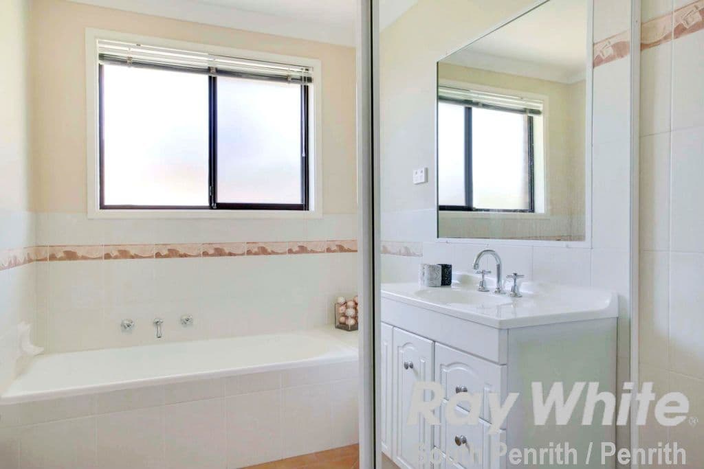 8 Malabine Place, South Penrith - Thumbnail 7