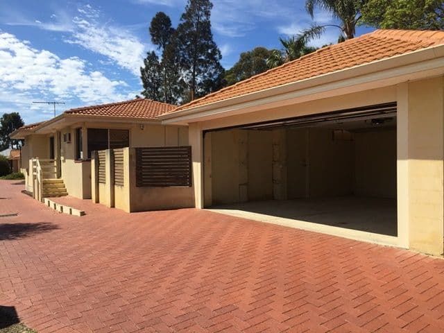 14b Ottaway Street, Kelmscott WA 6111, Kelmscott - Thumbnail 3