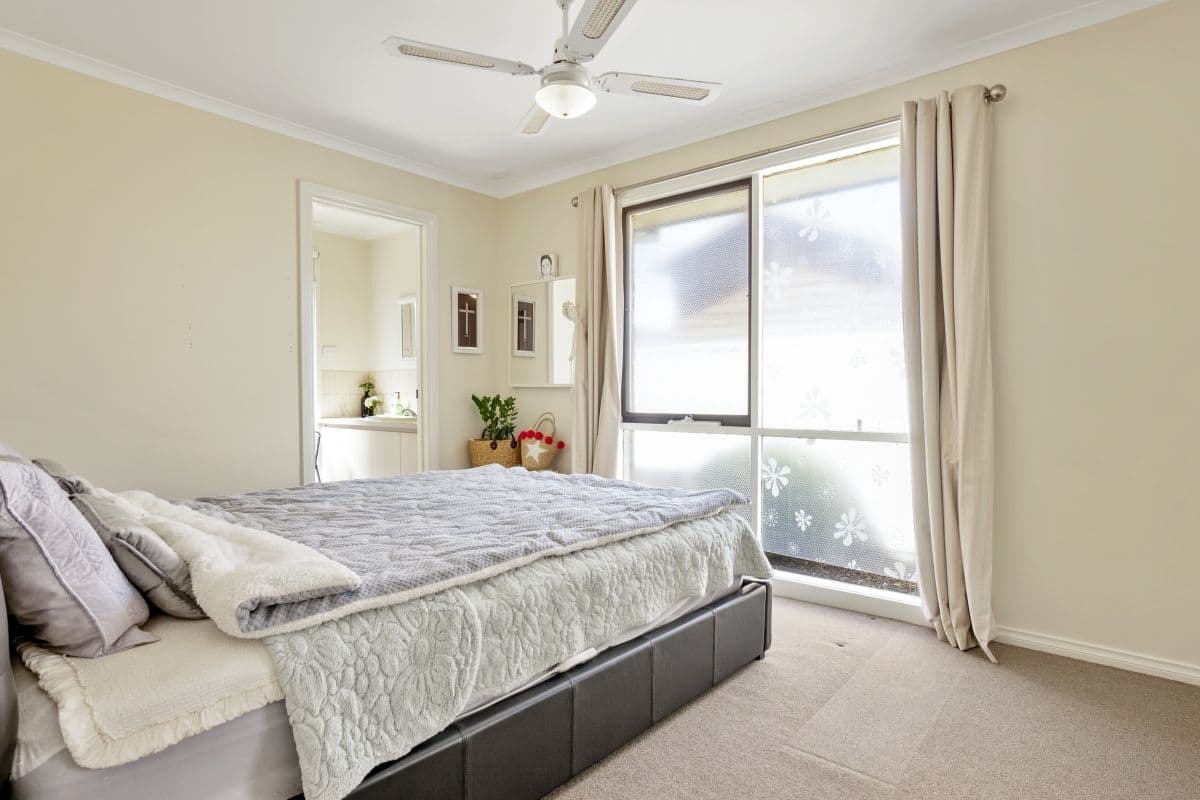 2 Dennison Avenue, Hoppers Crossing VIC 3029, Hoppers Crossing - Thumbnail 7