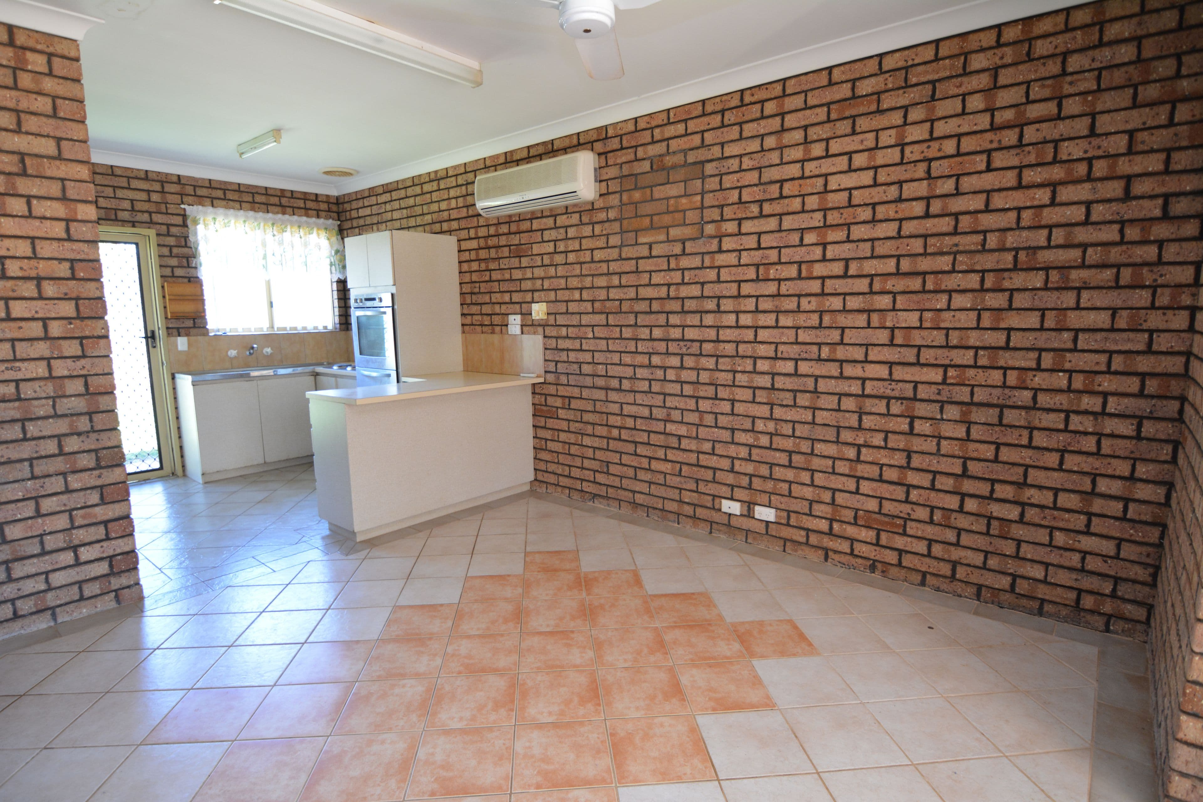 2/19 Marmion Street, Carnarvon WA 6701, Carnarvon - Thumbnail 4