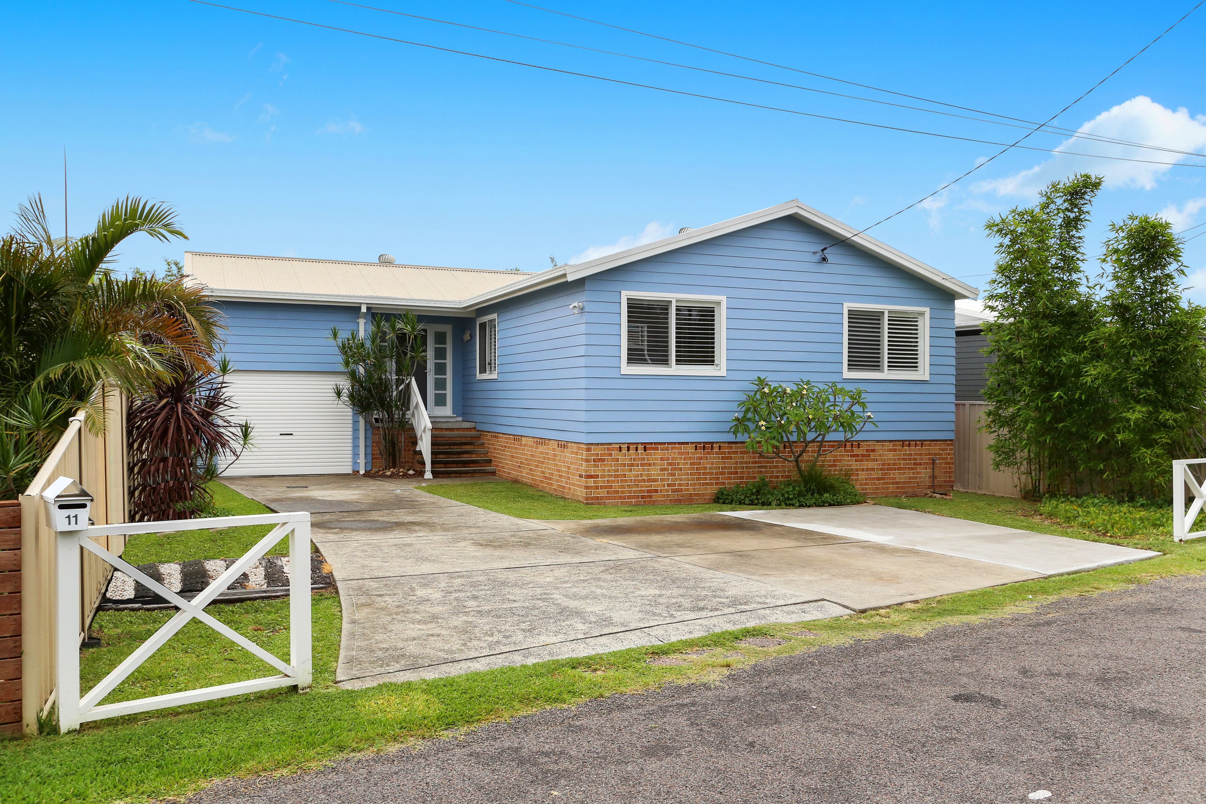 11 Lenora Avenue, Davistown - Image 1