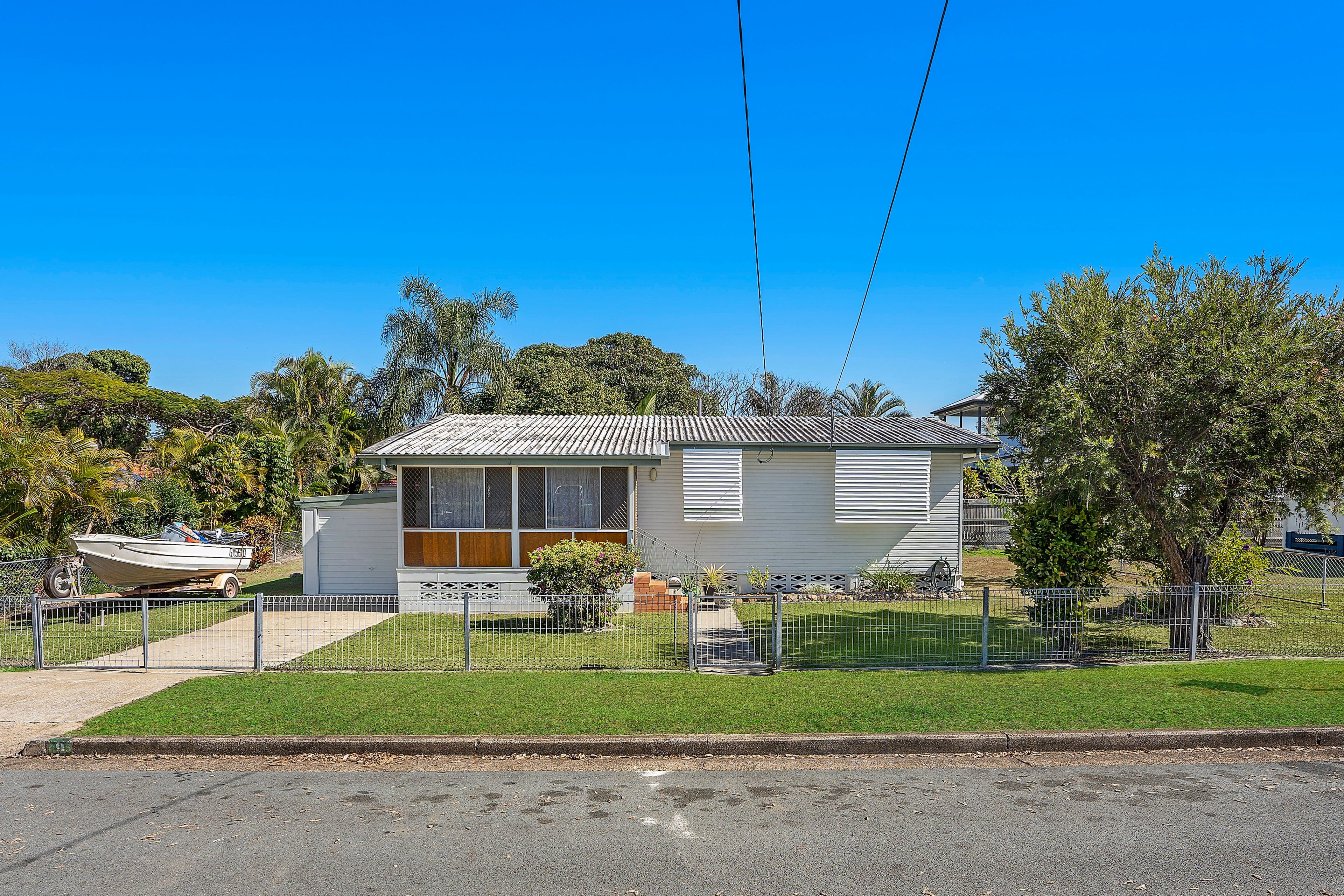 9 Hawthorne Street, Woody Point QLD 4019, Woody Point - Image 1
