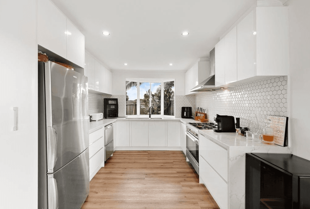 16 Lascelles Drive, Lalor VIC 3075, Lalor - Thumbnail 4