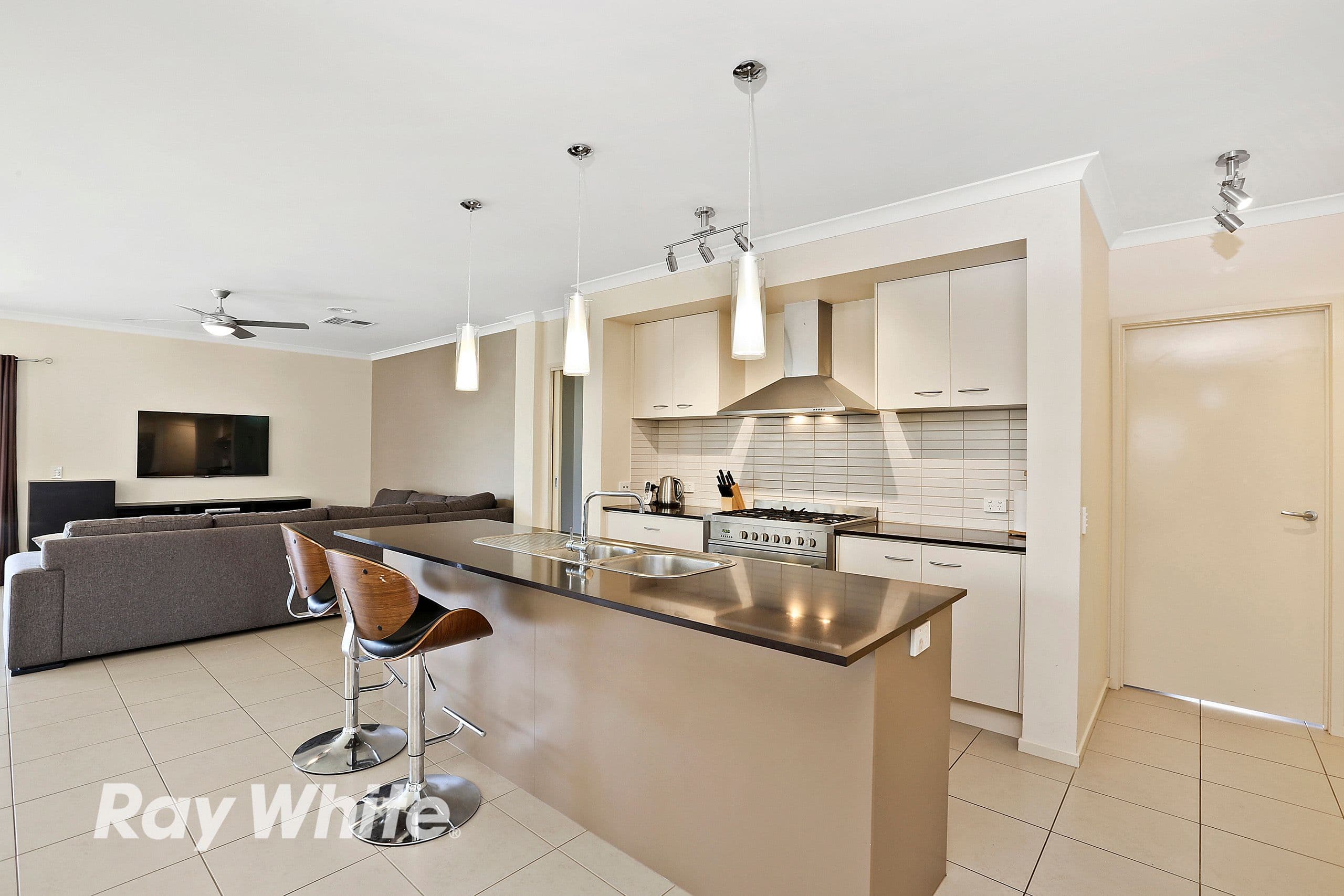 14 Melissa Drive, Lara VIC 3212, Lara - Thumbnail 3