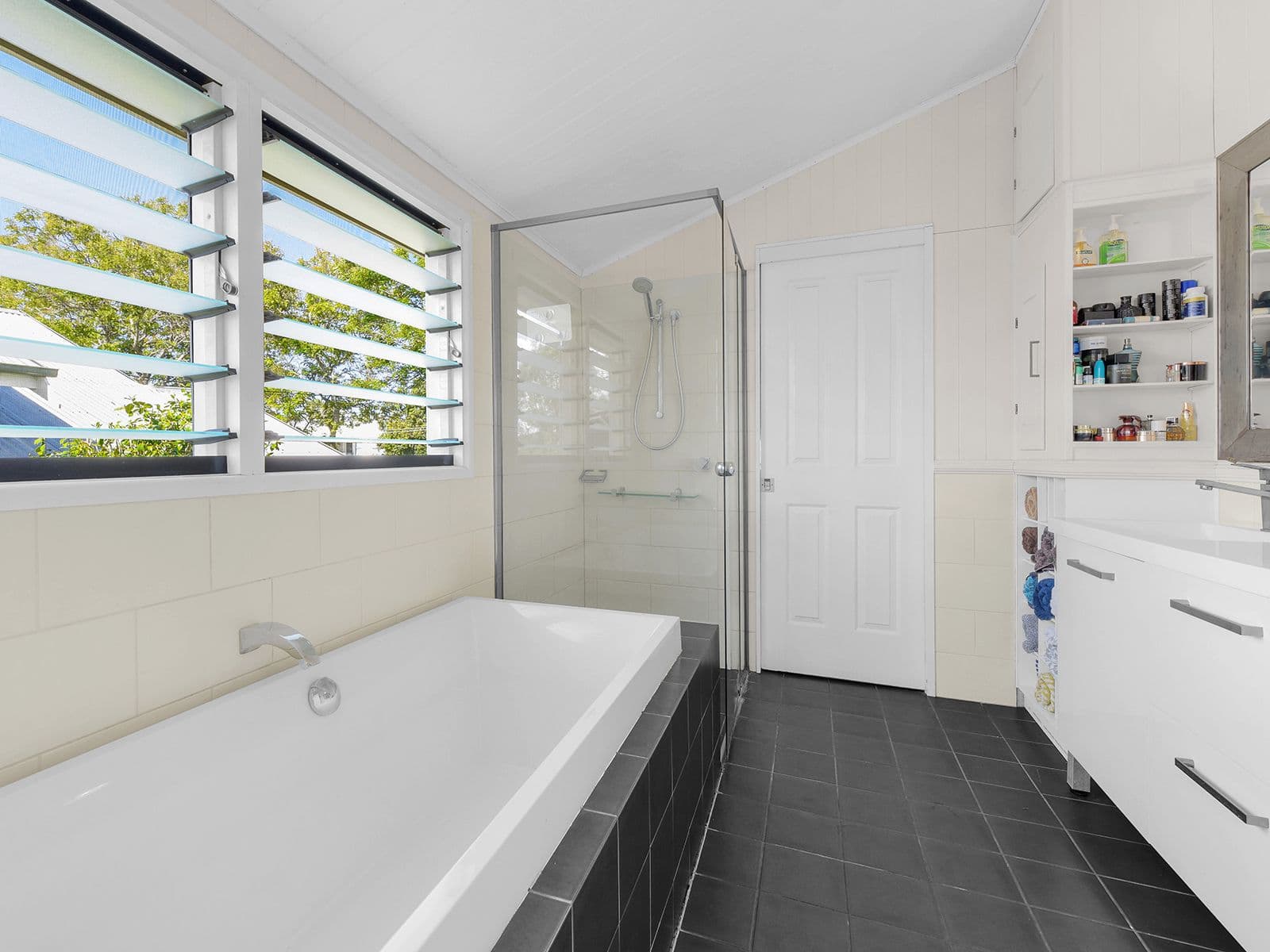 74 Uxbridge Street, Grange QLD 4051, Grange - Thumbnail 8