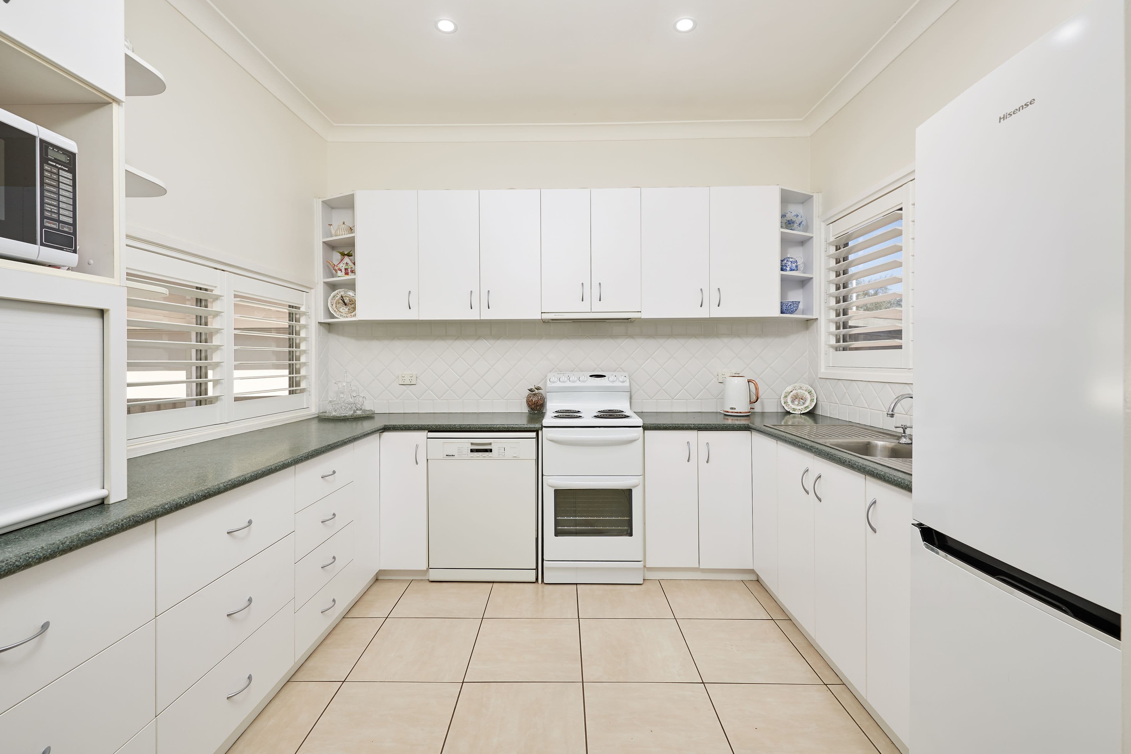 3 Ceduna Street, Mount Austin NSW 2650, Mount Austin - Thumbnail 2